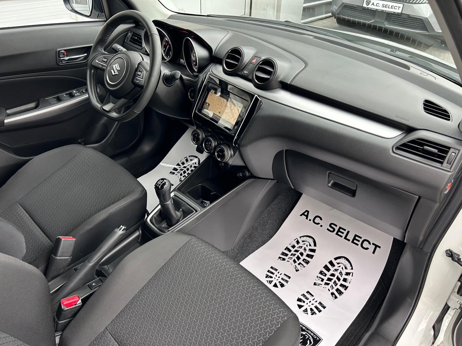 Suzuki Swift 1,2 HYBRID - 2023 - 20.000km - LED - GARANCIJA - REG1GOD, fotografija 19