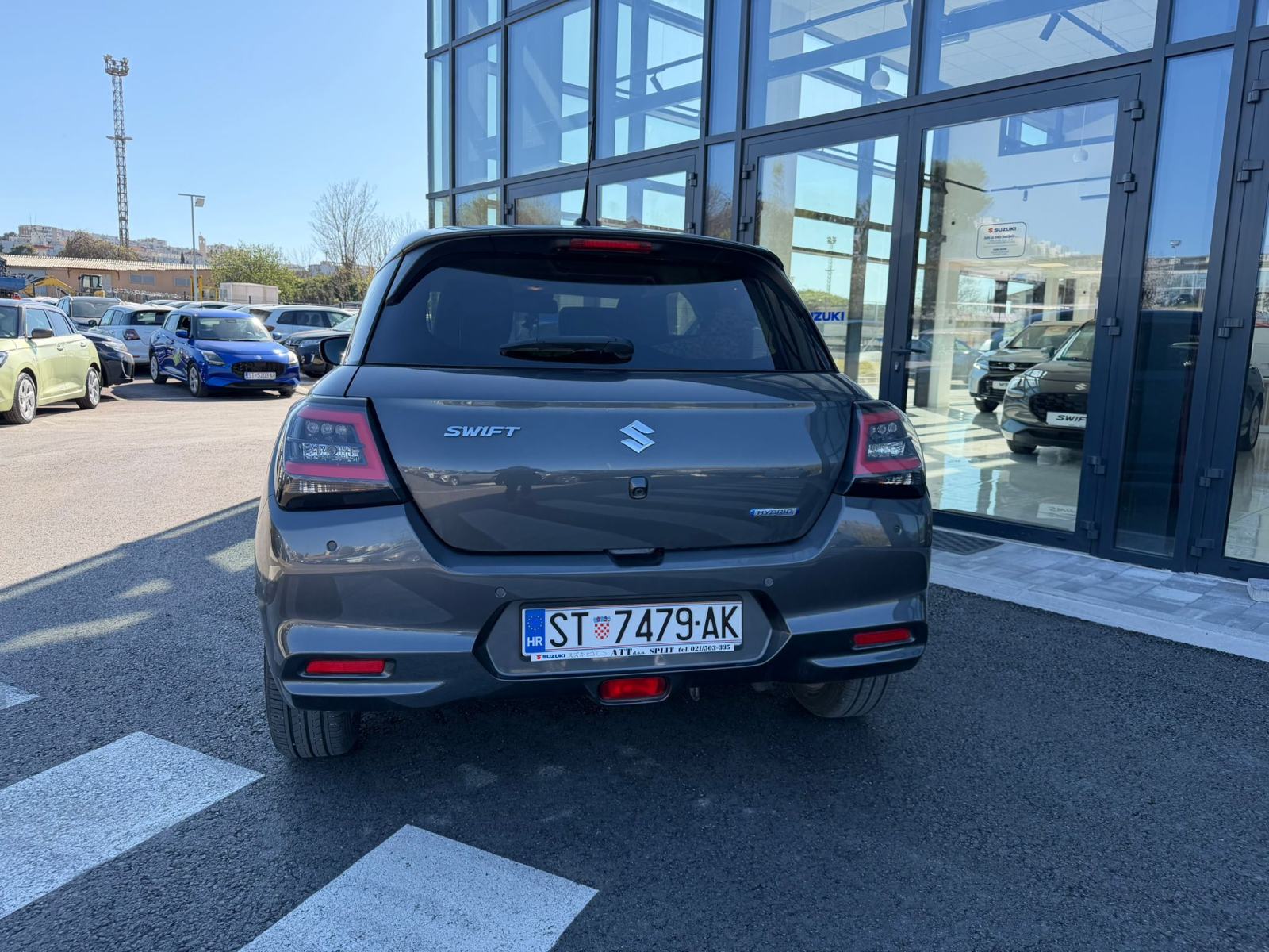 Suzuki Swift 1,2 GL+ Hybrid 2024., fotografija 9