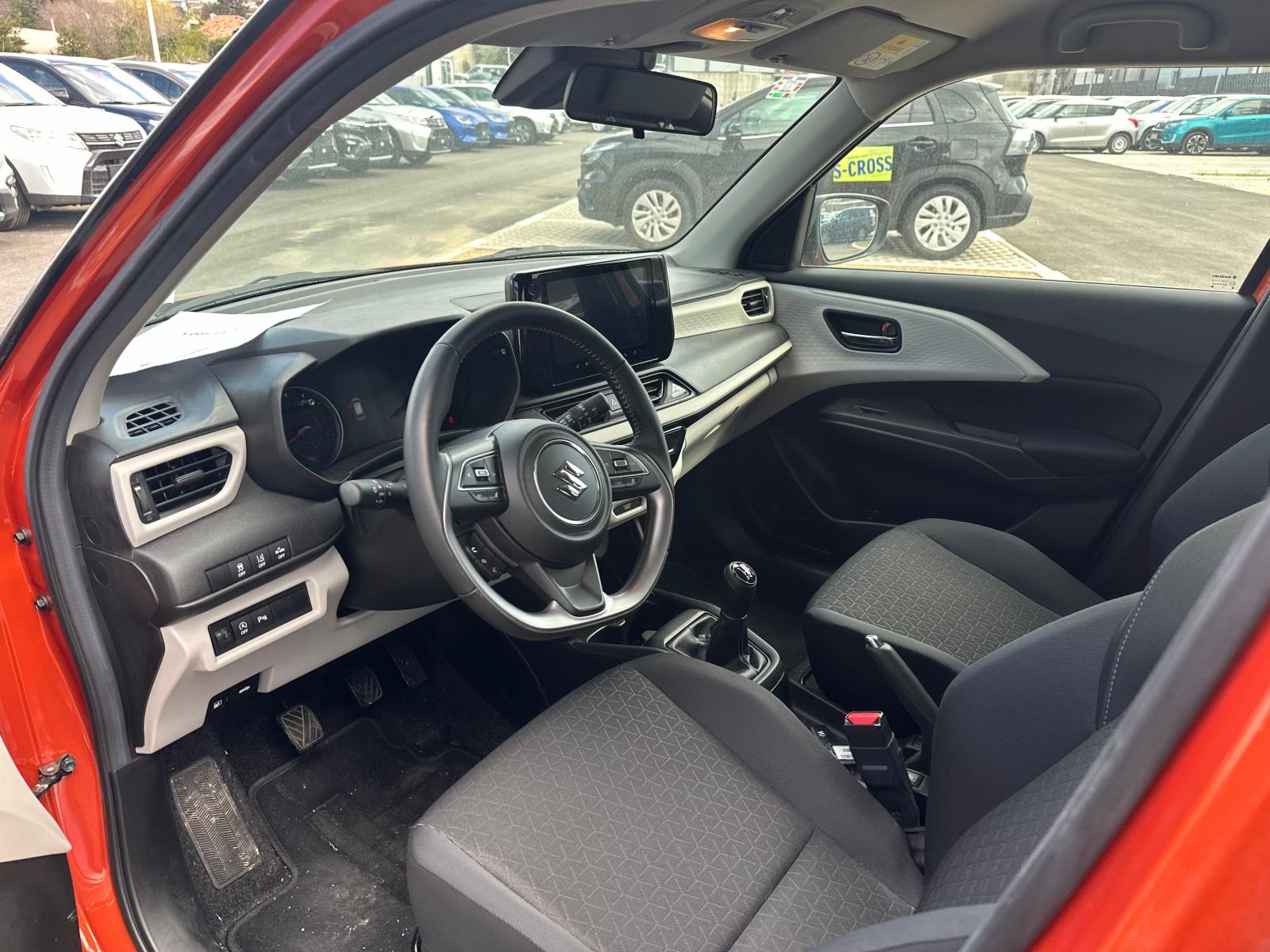 Suzuki Swift 1,2 GL+ Hybrid reg. 04/2027, fotografija 10