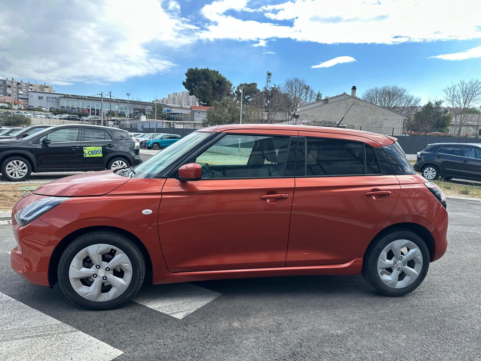 Suzuki Swift 1,2 GL+ Hybrid reg. 04/2027, fotografija 4