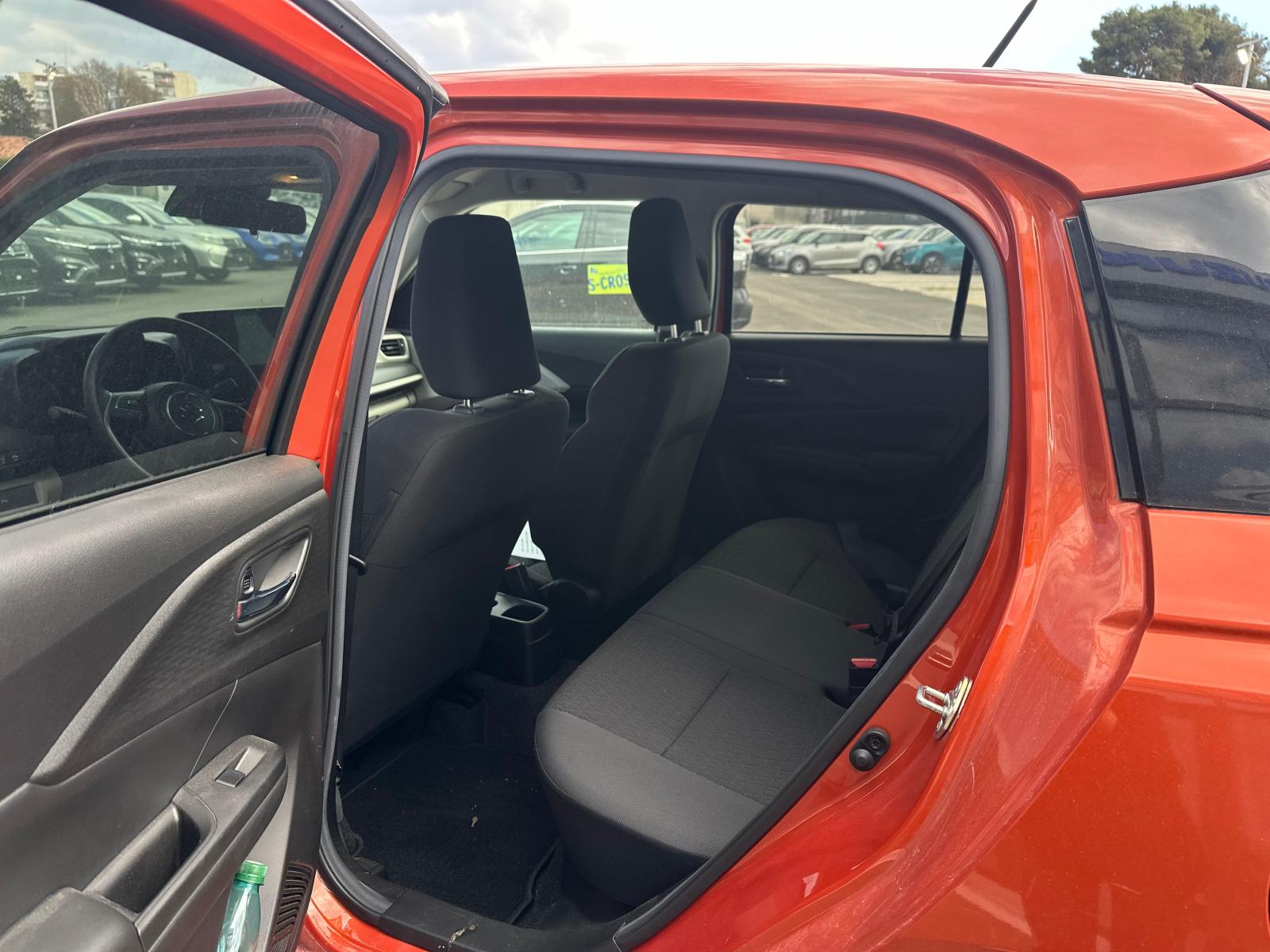 Suzuki Swift 1,2 GL+ Hybrid reg. 04/2027, fotografija 13