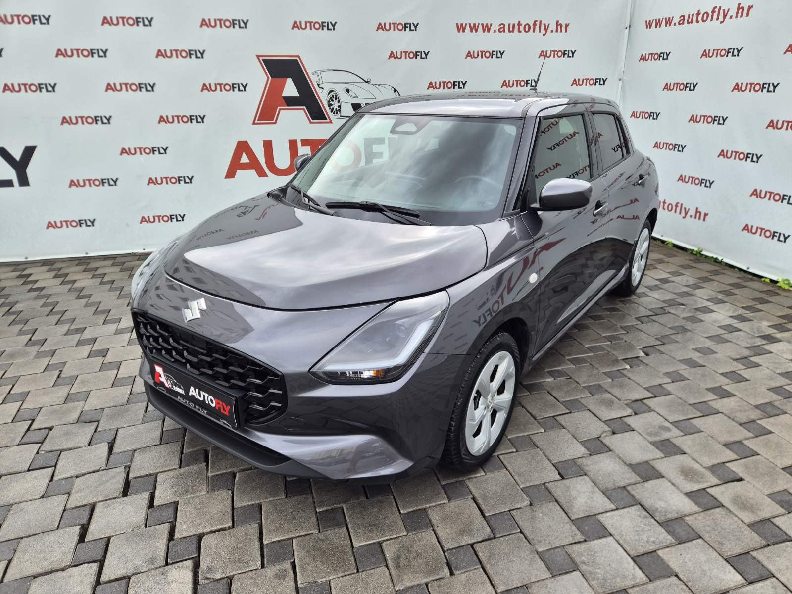 Suzuki Swift 1.2, Kamera, Keyless GO, Navigacija, u PDV-u, 16", fotografija 3