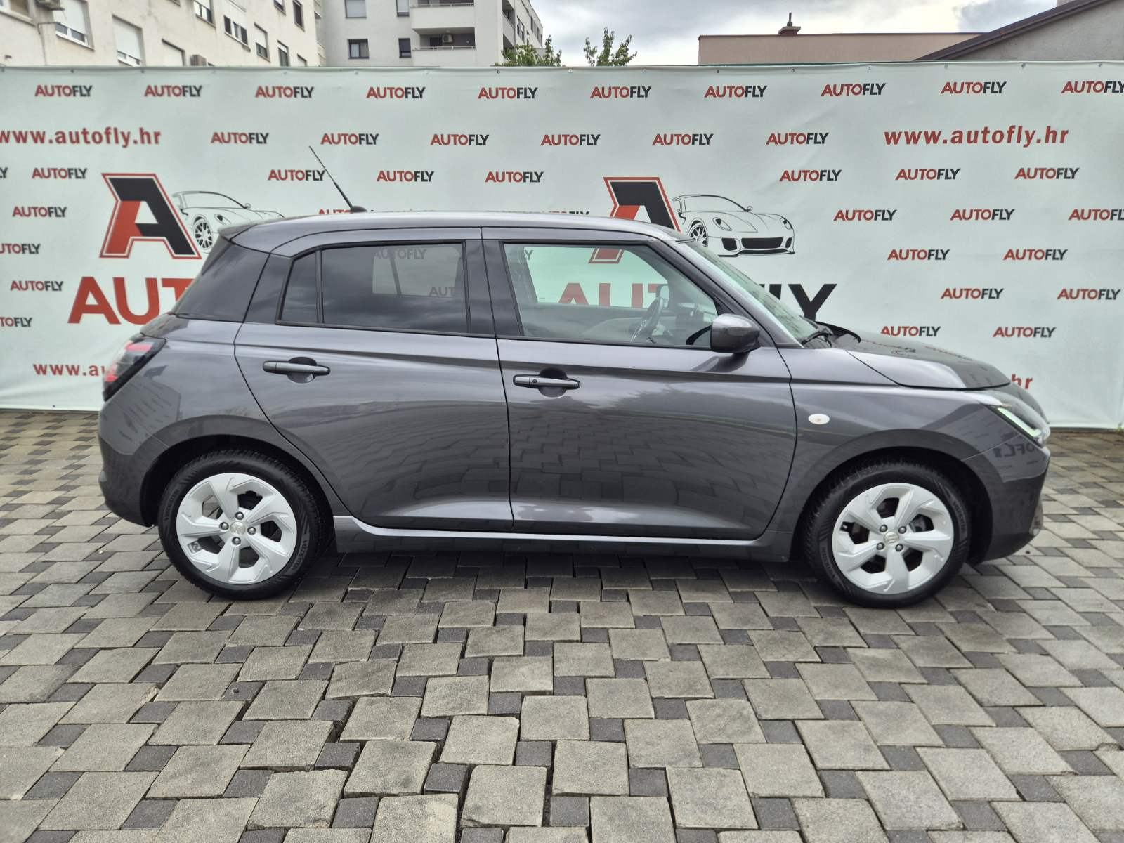 Suzuki Swift 1.2, Kamera, Keyless GO, Navigacija, u PDV-u, 16", fotografija 5