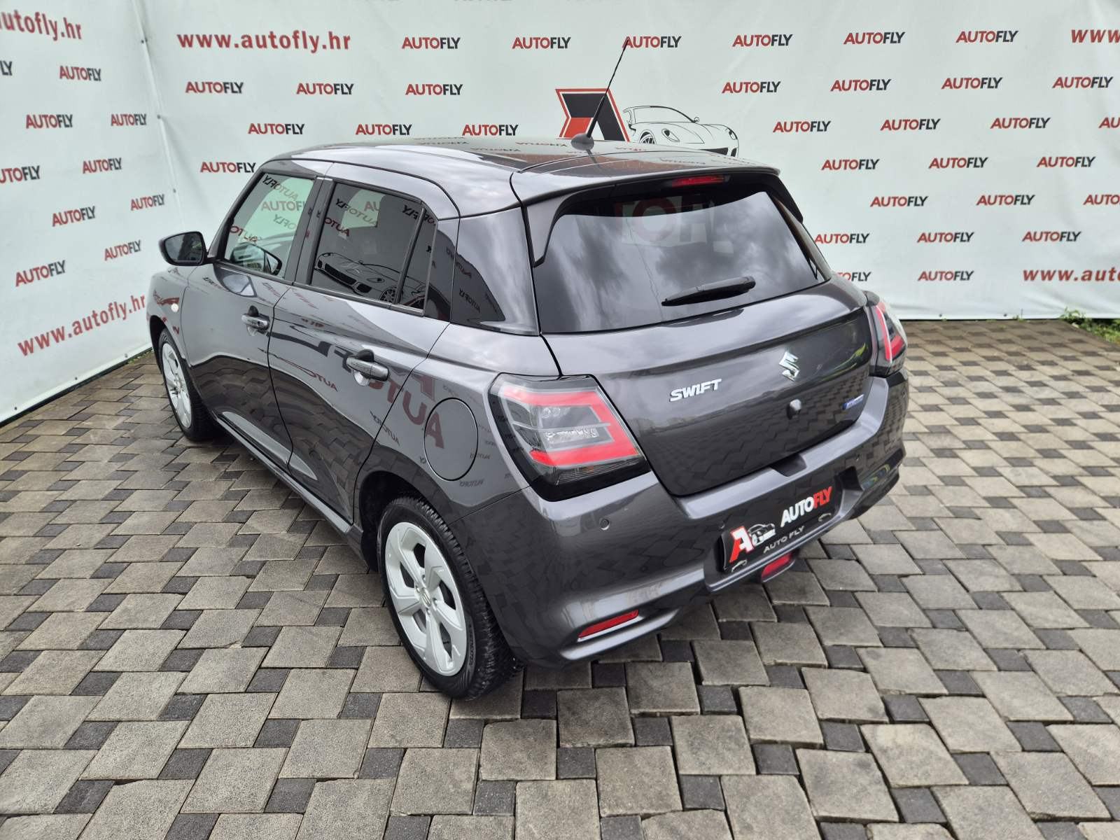 Suzuki Swift 1.2, Kamera, Keyless GO, Navigacija, u PDV-u, 16", fotografija 6