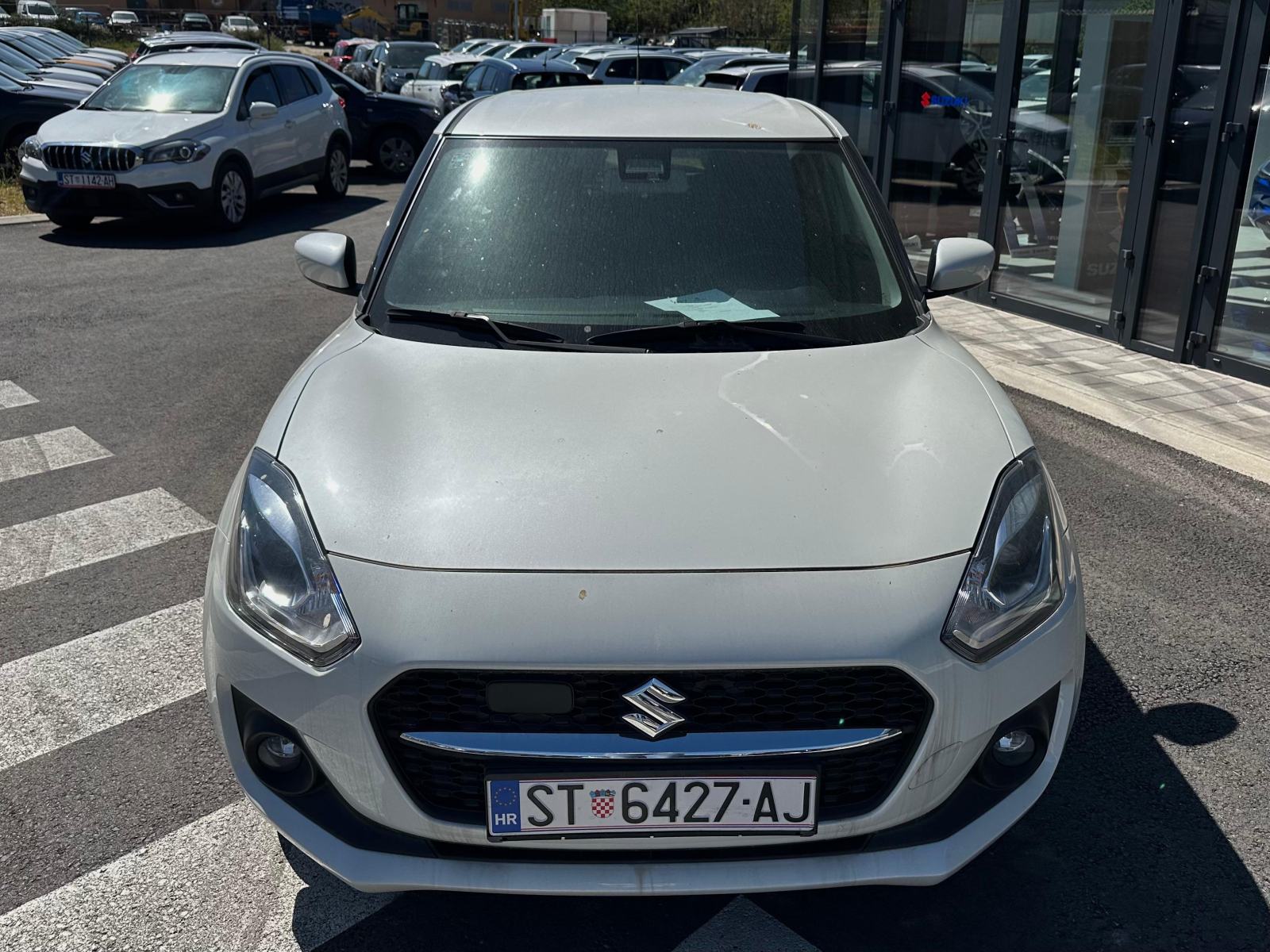Suzuki Swift 1,2 GL+ Hybrid reg. 04/2027, fotografija 9