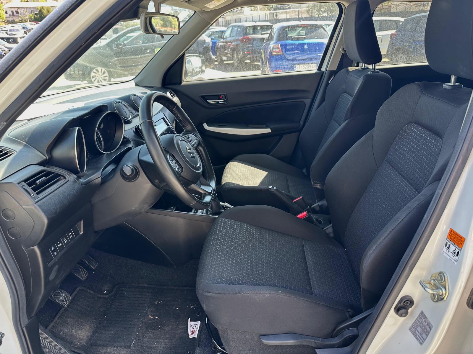 Suzuki Swift 1,2 GL+ Hybrid reg. 04/2027, fotografija 14