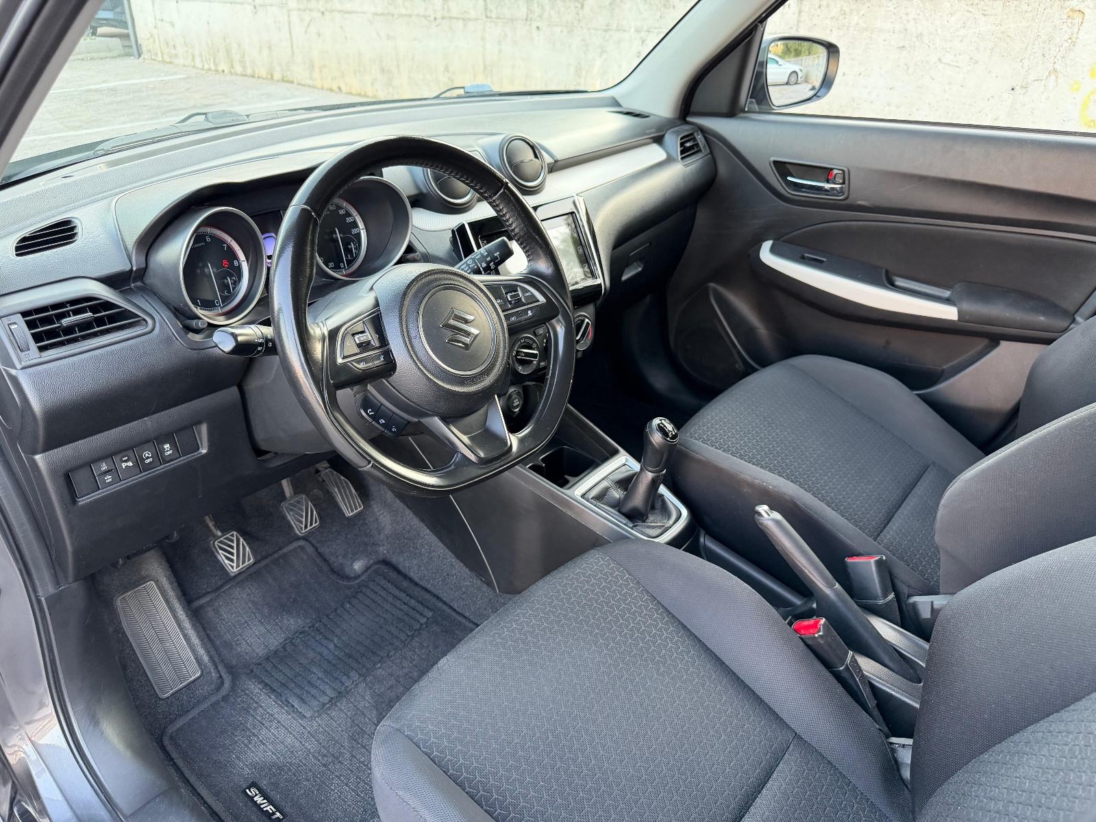 Suzuki Swift 1,2 GL + Hybrid Reg 03/27, fotografija 7