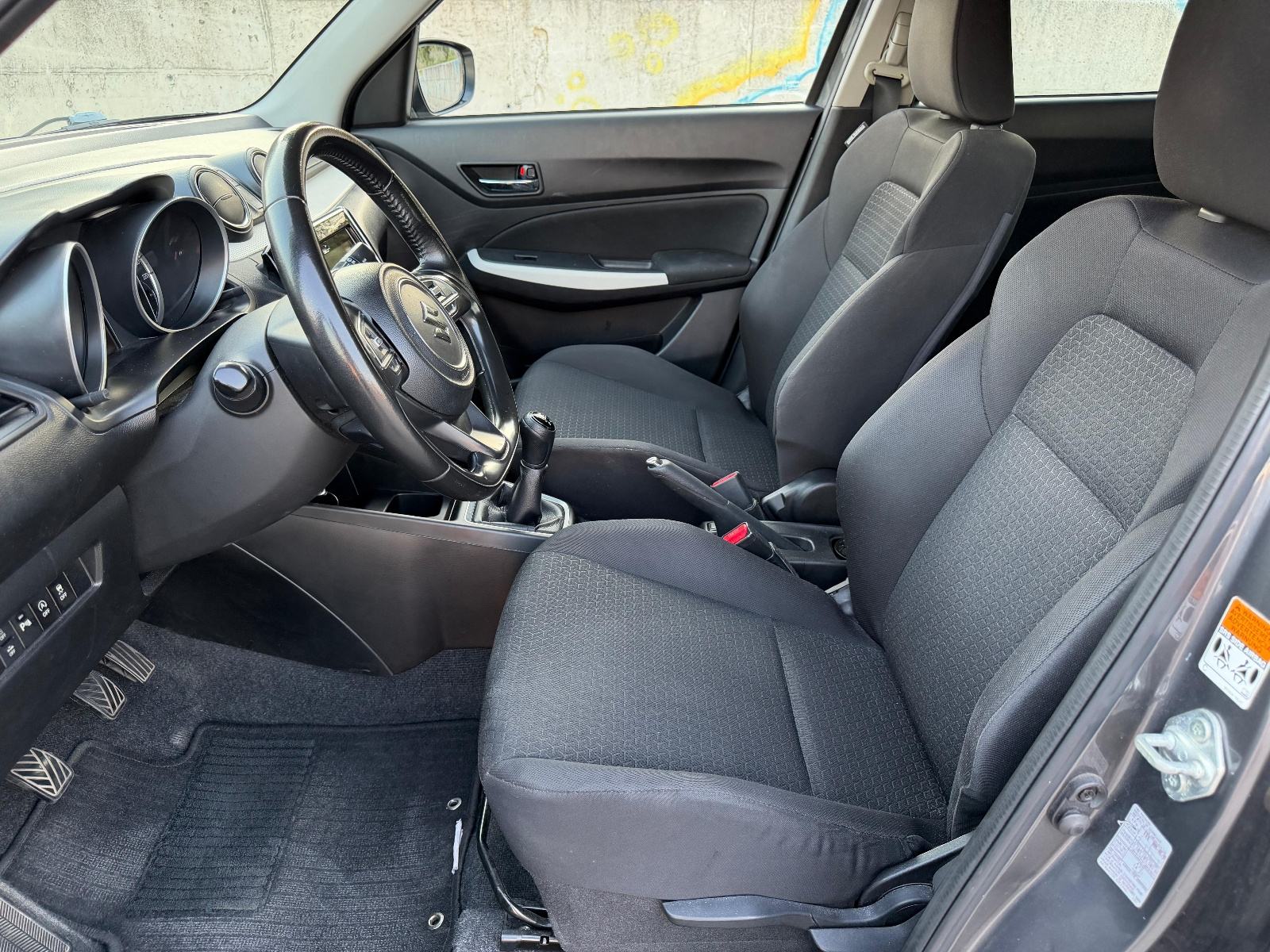 Suzuki Swift 1,2 GL + Hybrid Reg 03/27, fotografija 8