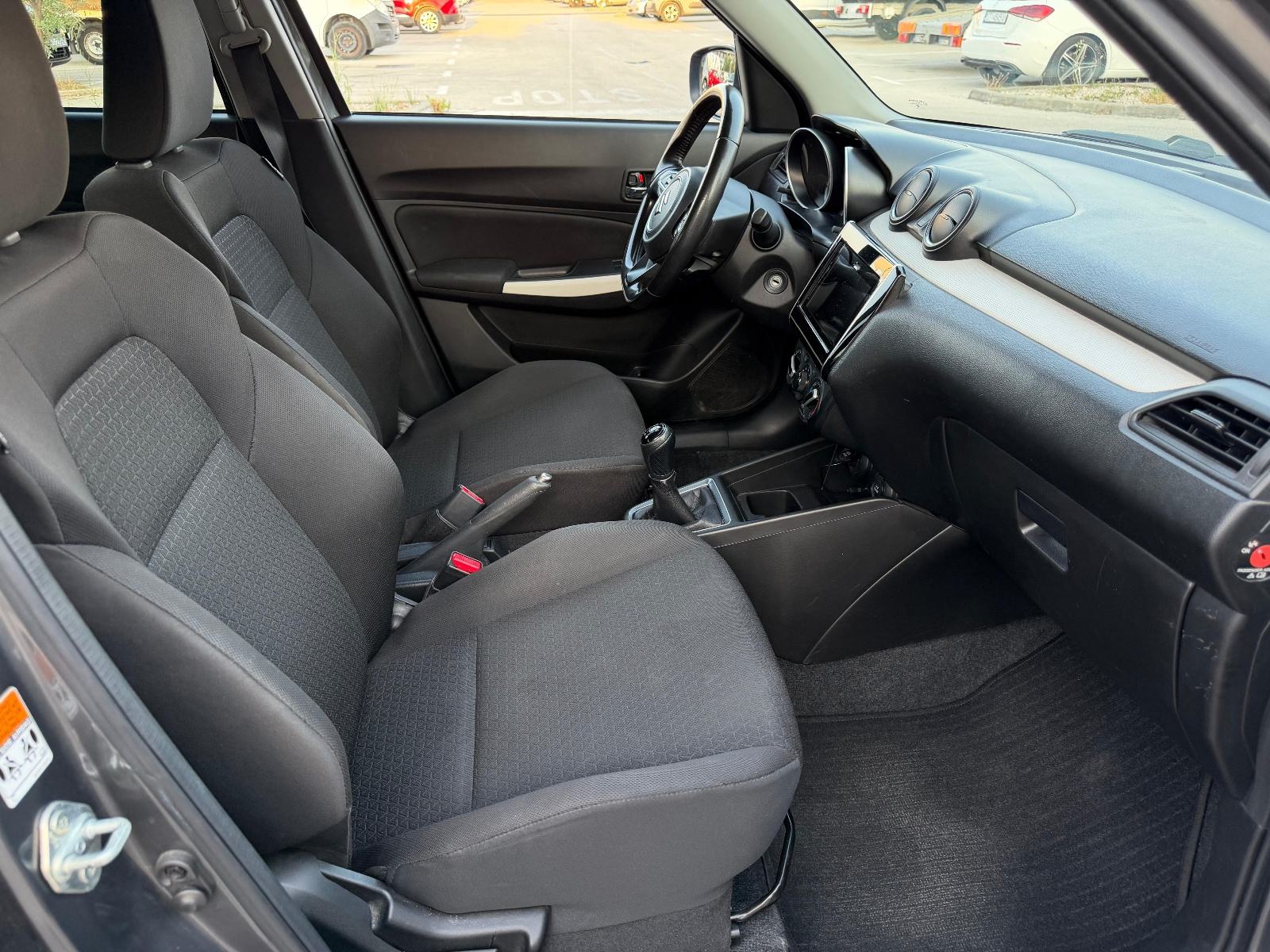 Suzuki Swift 1,2 GL + Hybrid Reg 03/27, fotografija 14