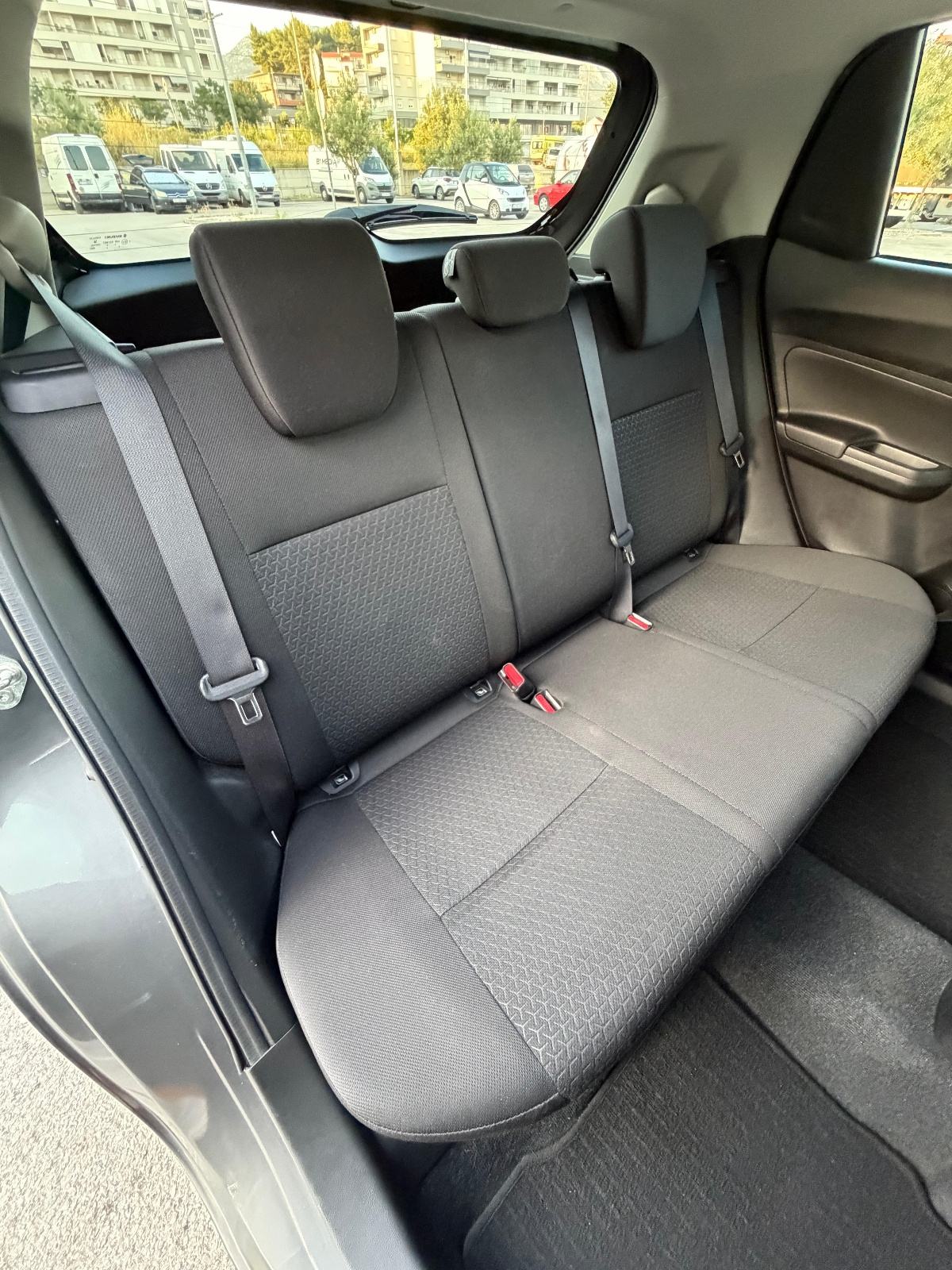 Suzuki Swift 1,2 GL + Hybrid Reg 03/27, fotografija 18