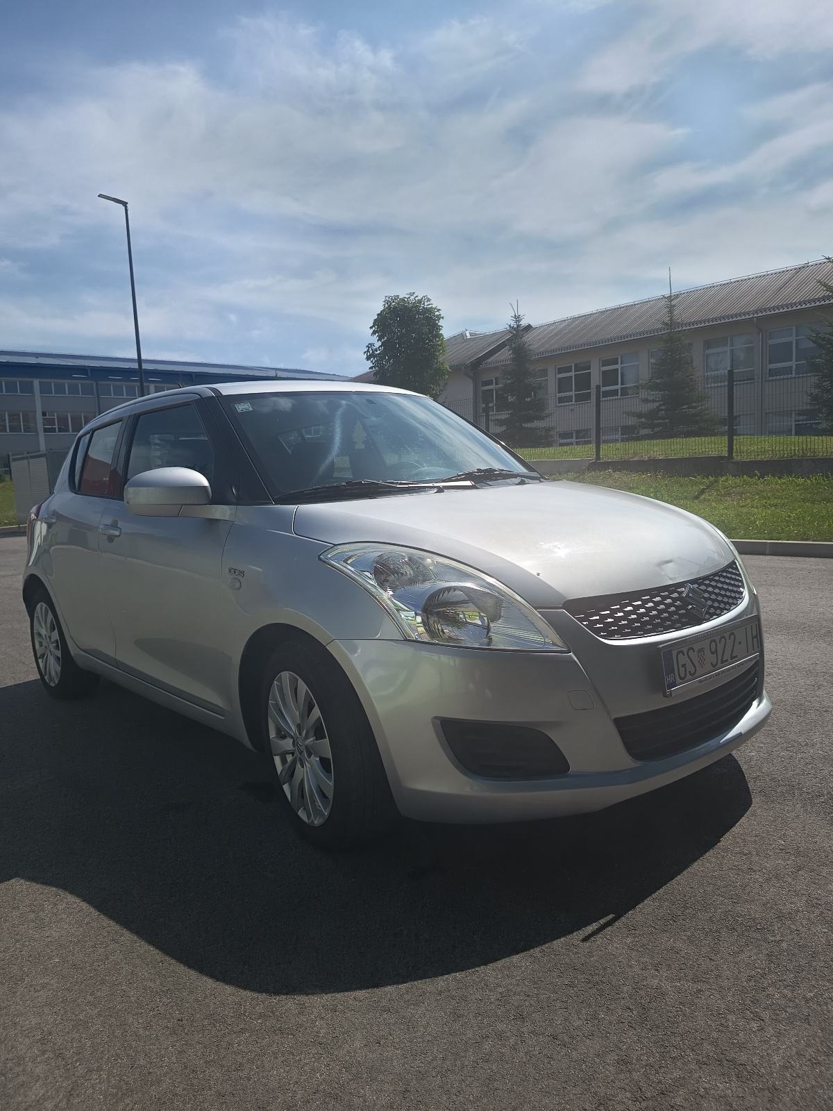 Suzuki Swift 1.3 ddis, fotografija 1