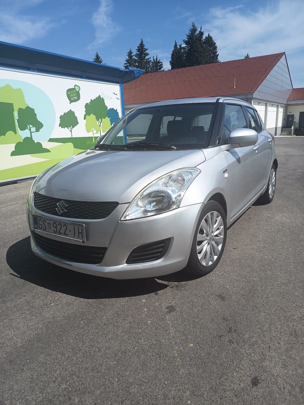 Suzuki Swift 1.3 ddis, fotografija 2