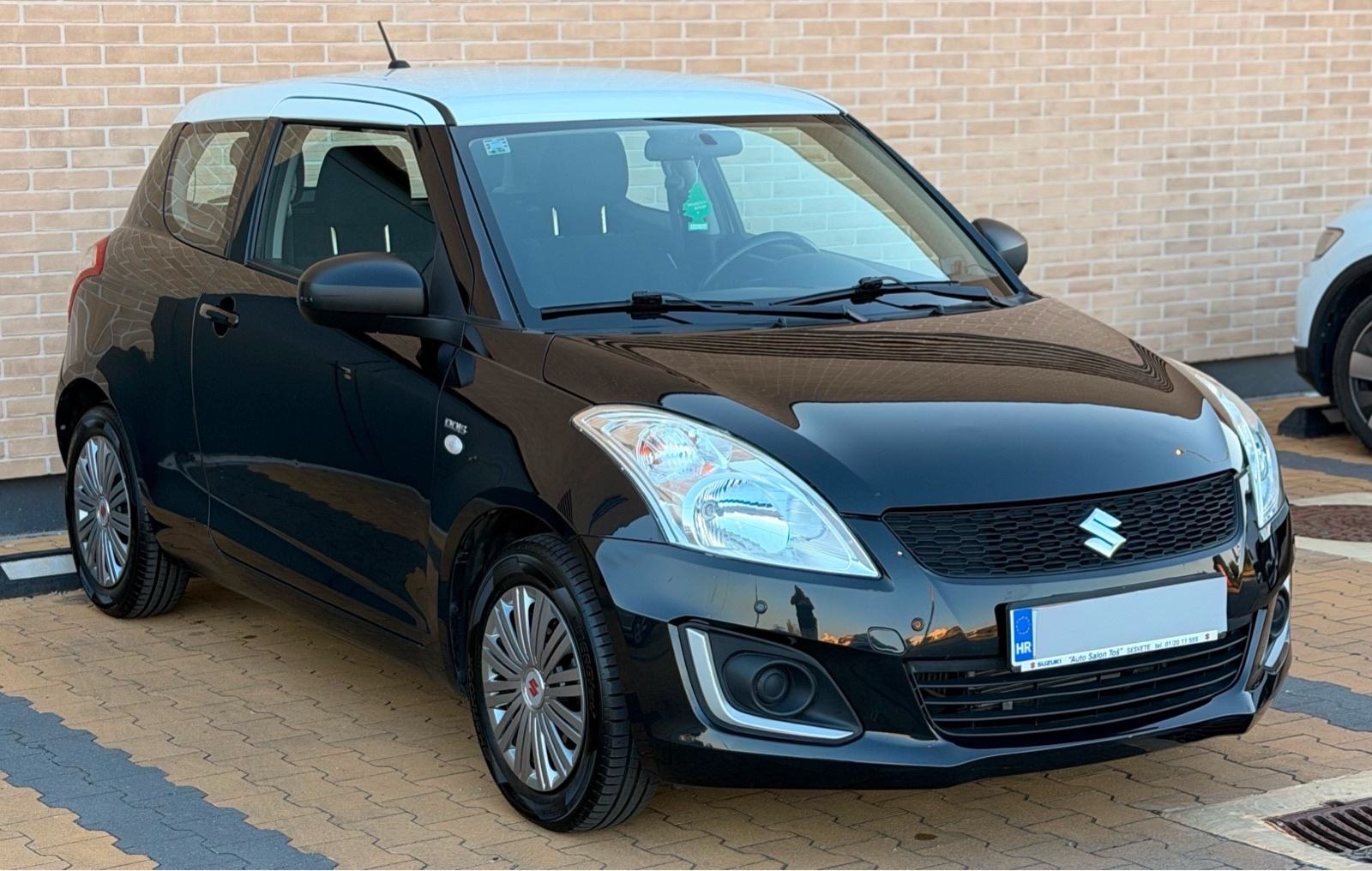 Suzuki Swift 1.3 DDIS•145Tkm•Park senzori•Kao nov•, fotografija 5