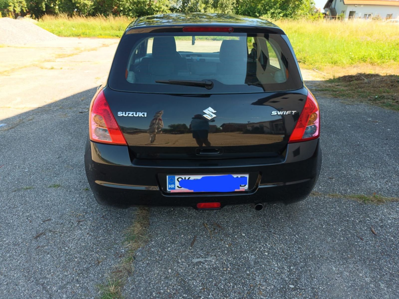 Suzuki Swift 1,3 DDiS, fotografija 2