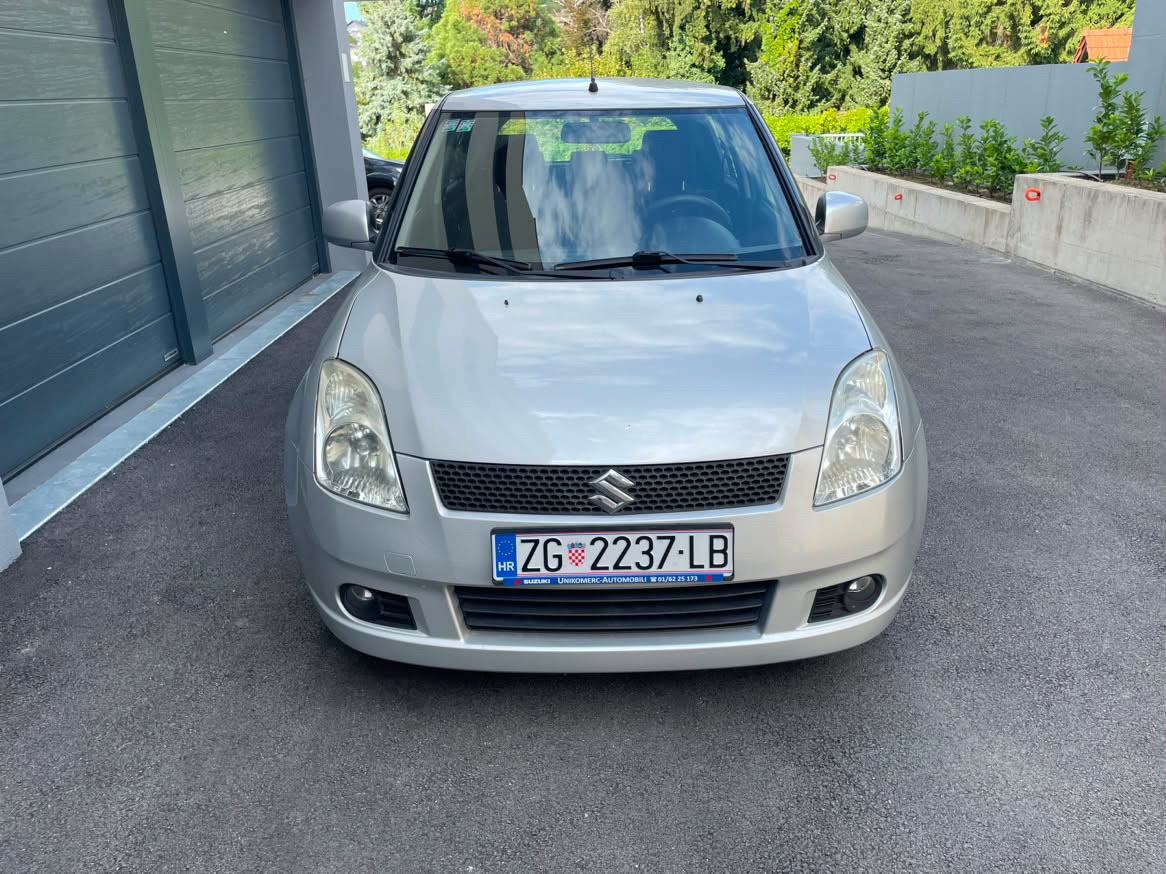 Suzuki Swift 1,3 GS, fotografija 6