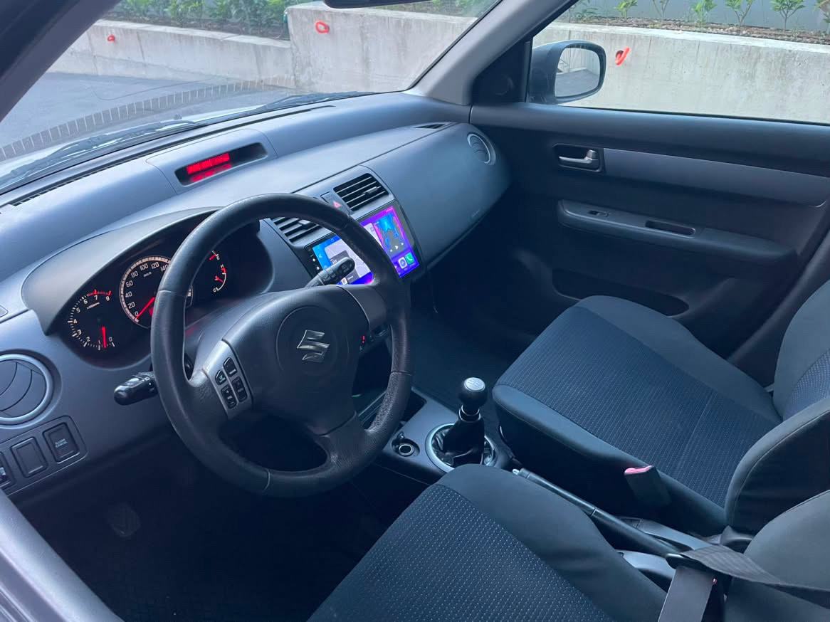 Suzuki Swift 1,3 GS, fotografija 7