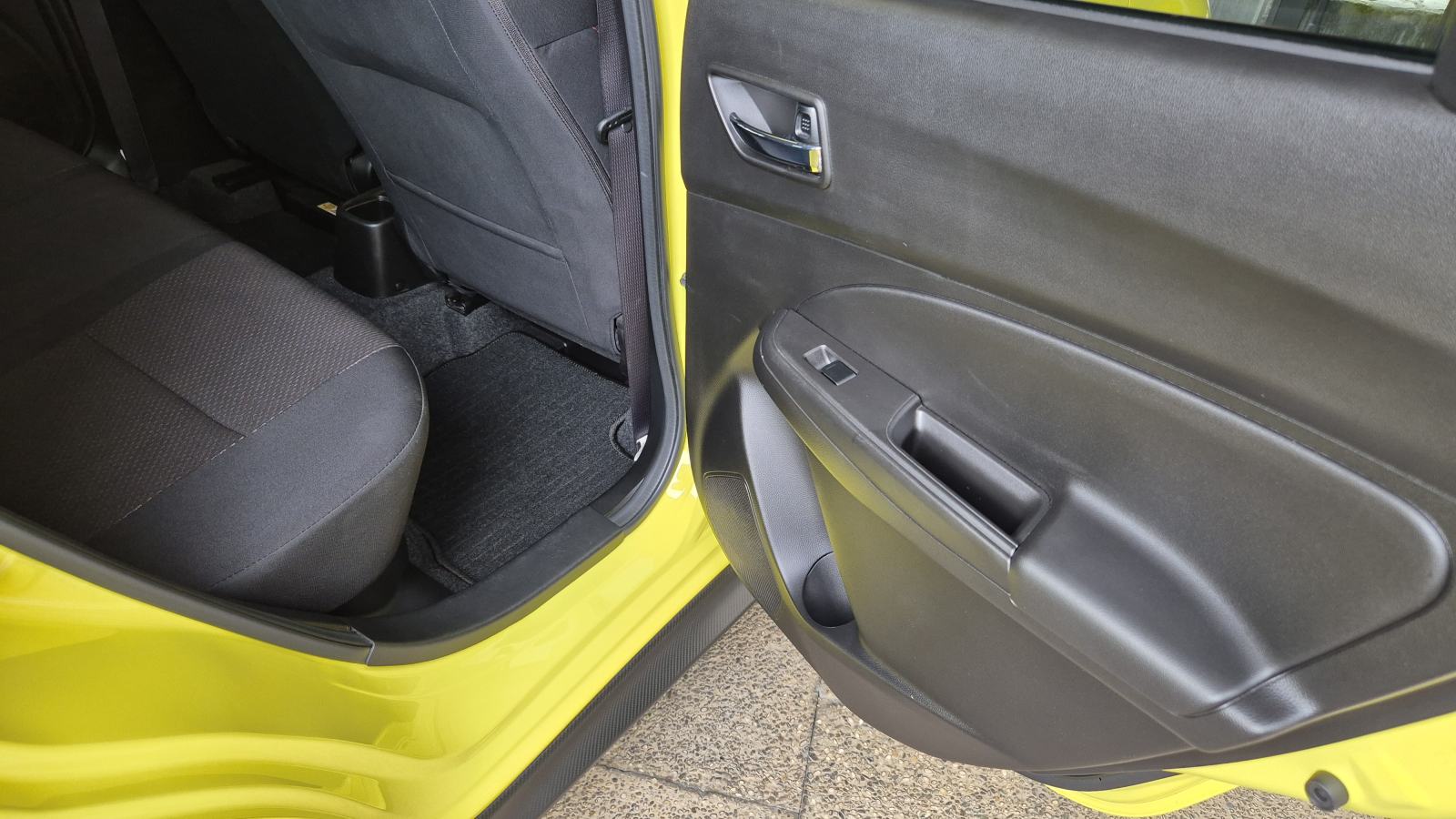 Suzuki Swift 1.4 Sport 2WD Hybrid, fotografija 12