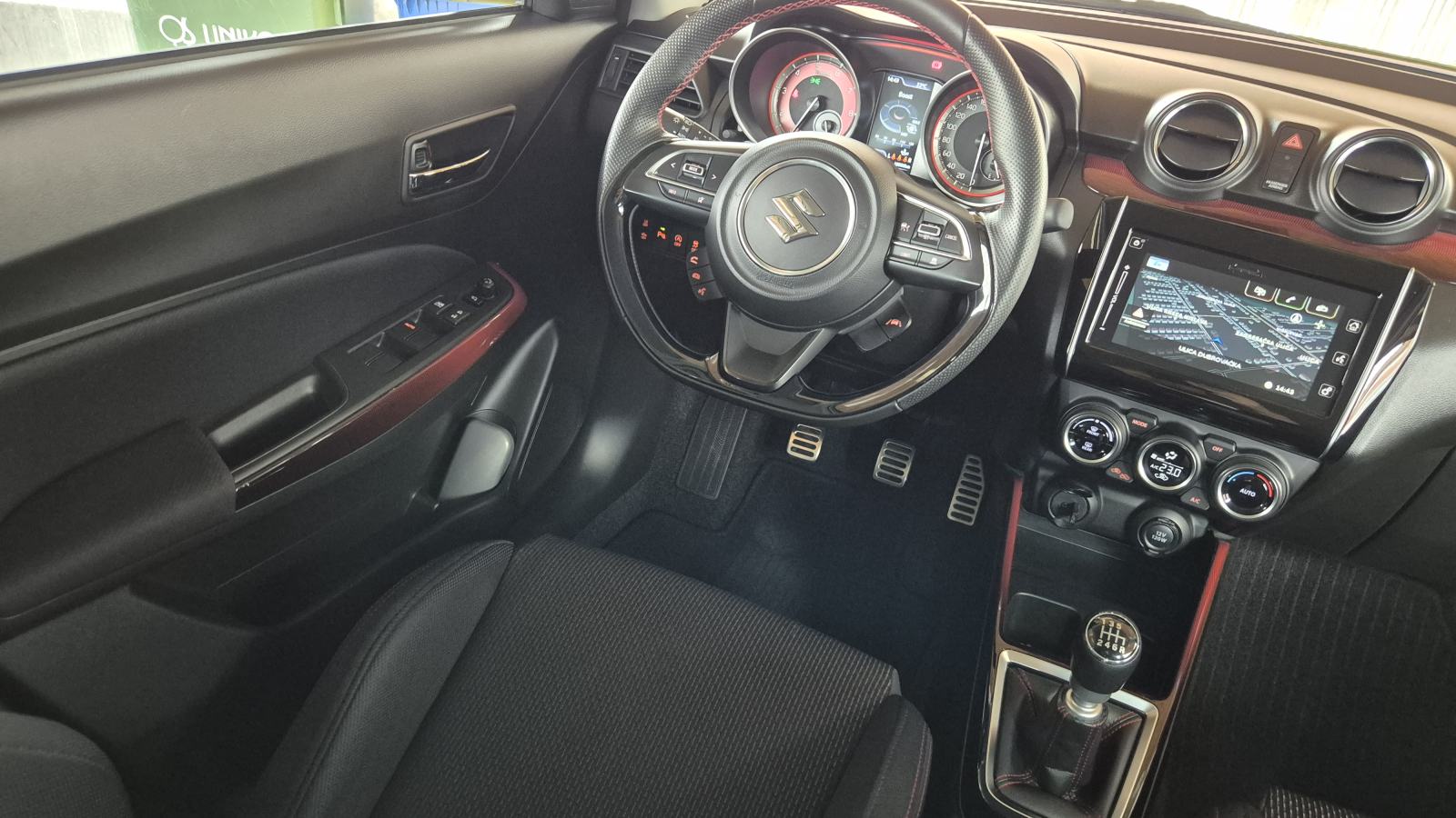 Suzuki Swift 1.4 Sport 2WD Hybrid, fotografija 7