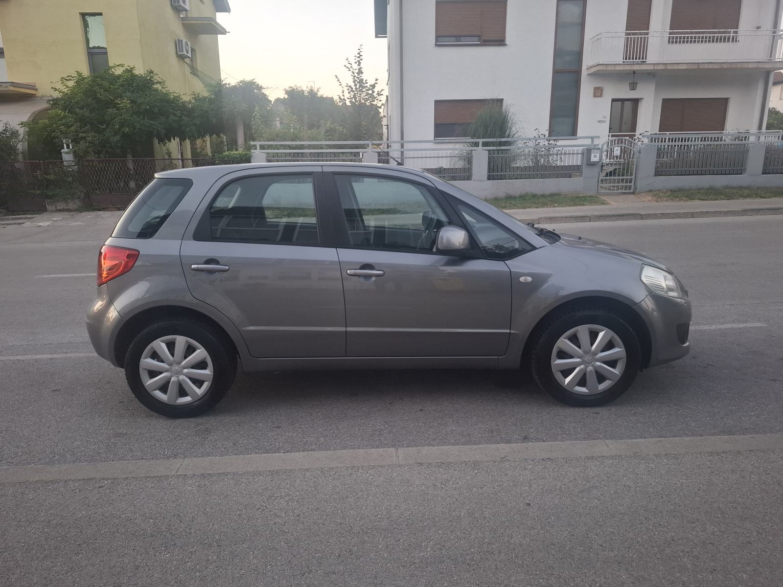 Suzuki SX4 1.5 i, 16v, SAMO 182000 KM, KAO NOV !, fotografija 5