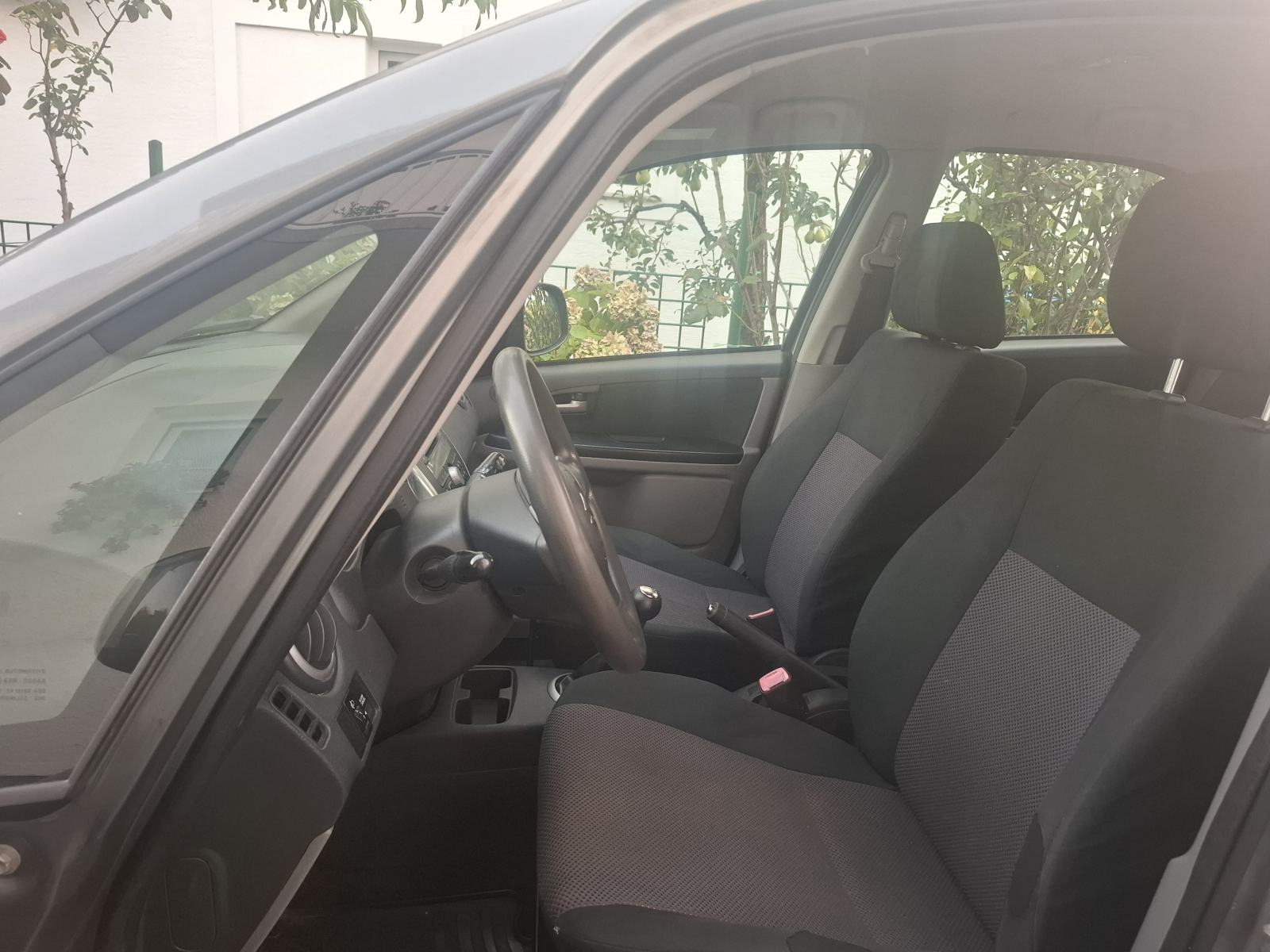 Suzuki SX4 1,5 i, 16v, KAO NOV, POTVRDA O KM !, fotografija 15