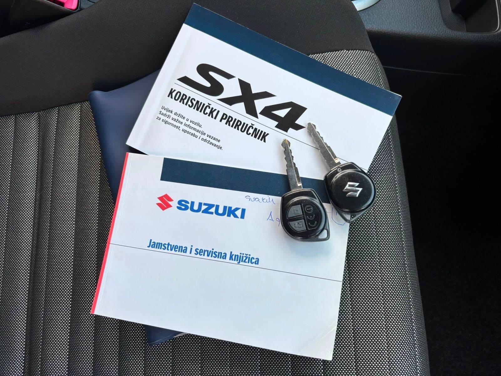 Suzuki SX4, 1.5 benzin, 1. Vlasnik, samo 47ooo kilometara, NOVO, NOVO!, fotografija 20