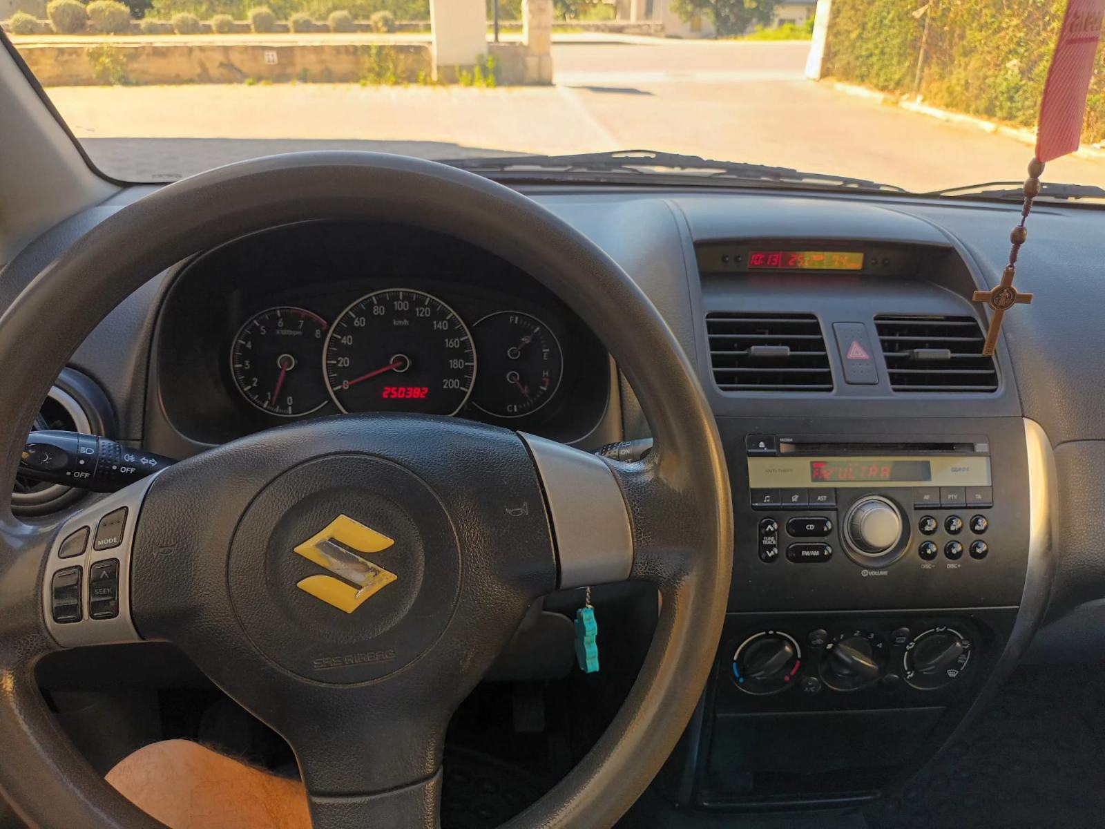 Suzuki SX4 1,5 GC, fotografija 4
