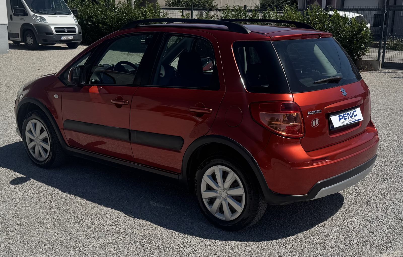 Suzuki SX4 1,5 - Kupljen nov u HR - Izvrsno stanje, fotografija 3