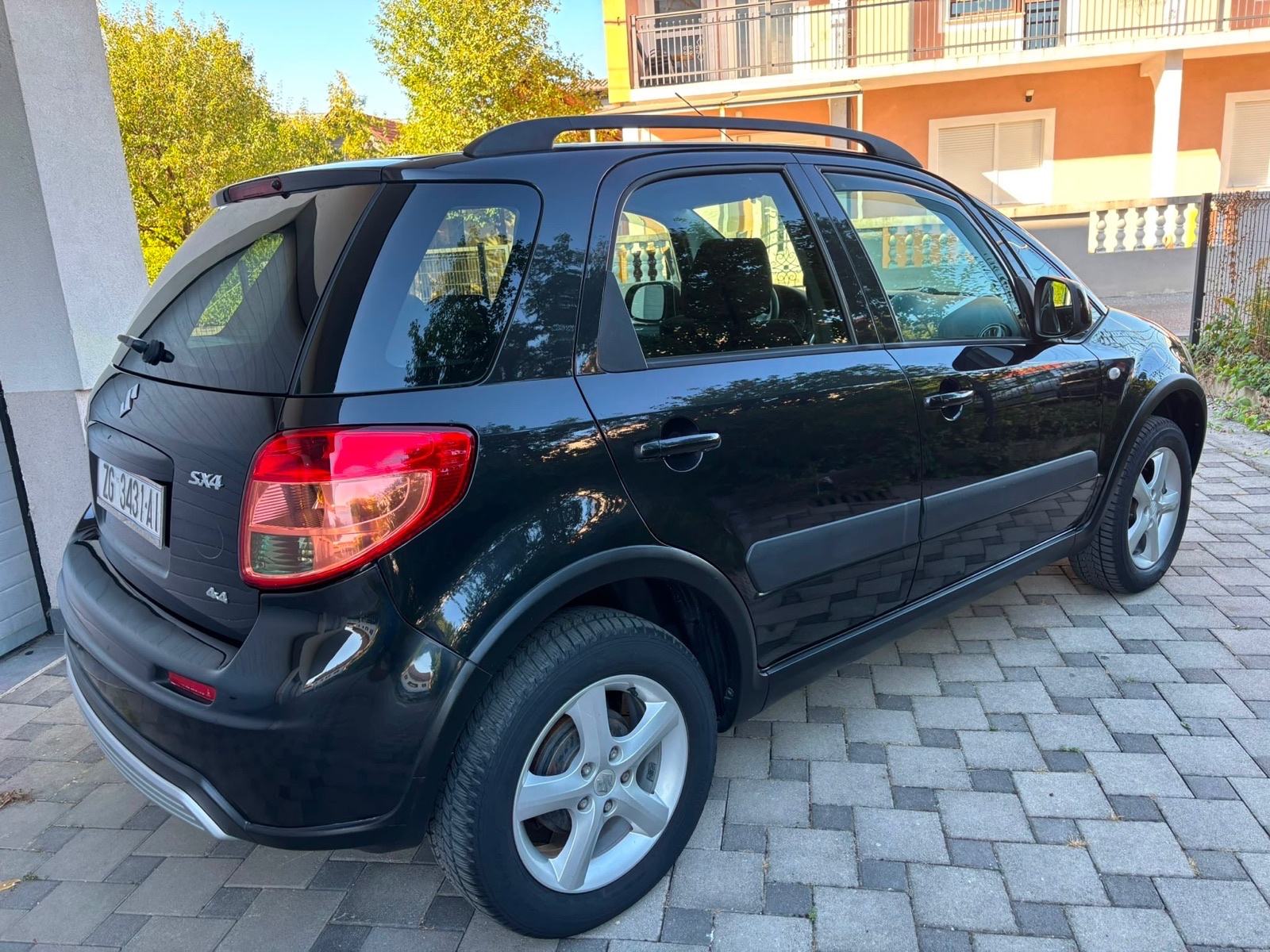 Suzuki SX4, 1.6 benzin, 4×4, 1. Vlasnik, samo 125ooo kilometara, NOVO!, fotografija 5