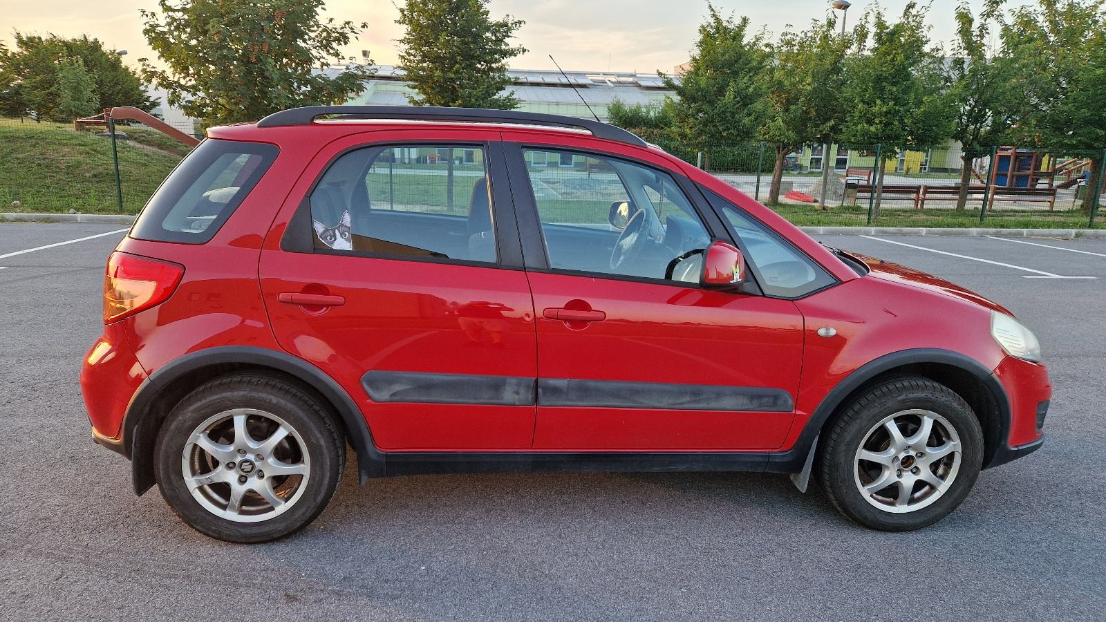 Suzuki SX4 1,6 GLX, fotografija 9