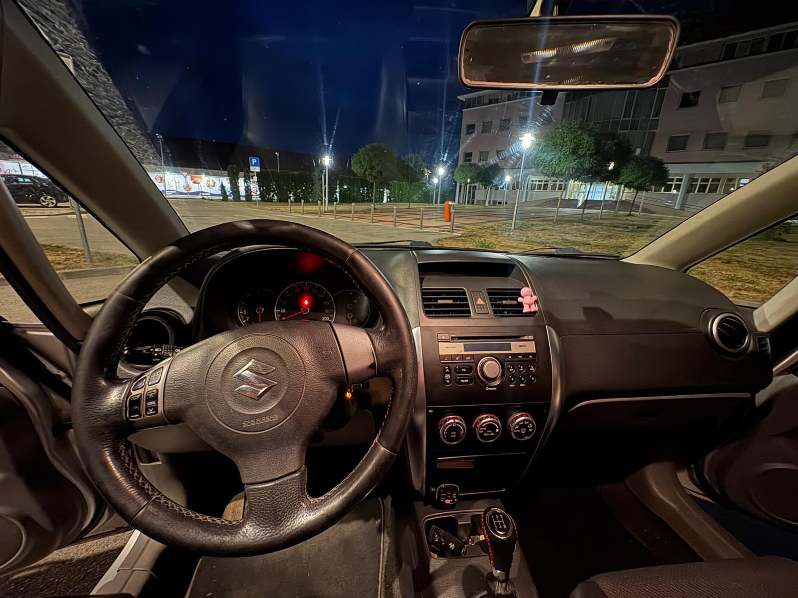 Suzuki SX4 1,6 GS,4x4, fotografija 8