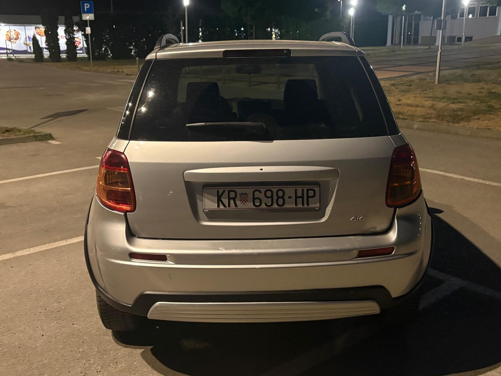 Suzuki SX4 1,6 GS,4x4, fotografija 3