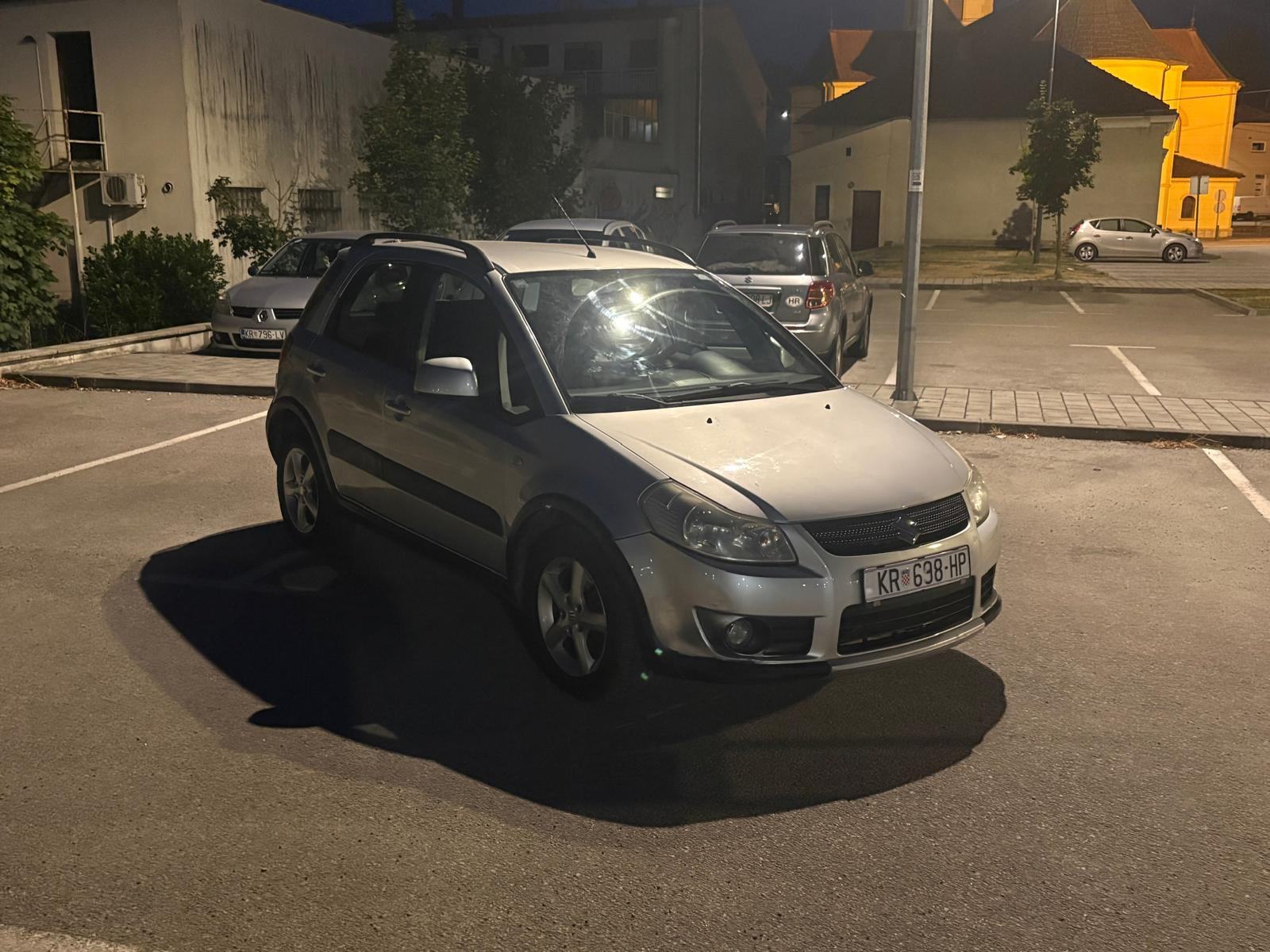 Suzuki SX4 1,6 GS,4x4, fotografija 5