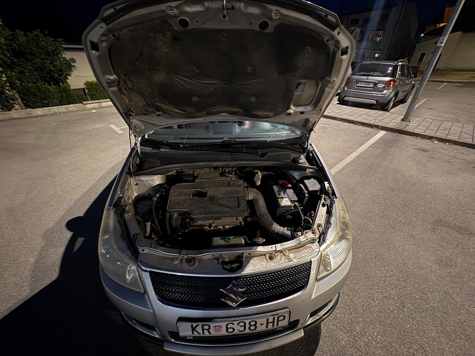 Suzuki SX4 1,6 GS,4x4, fotografija 12