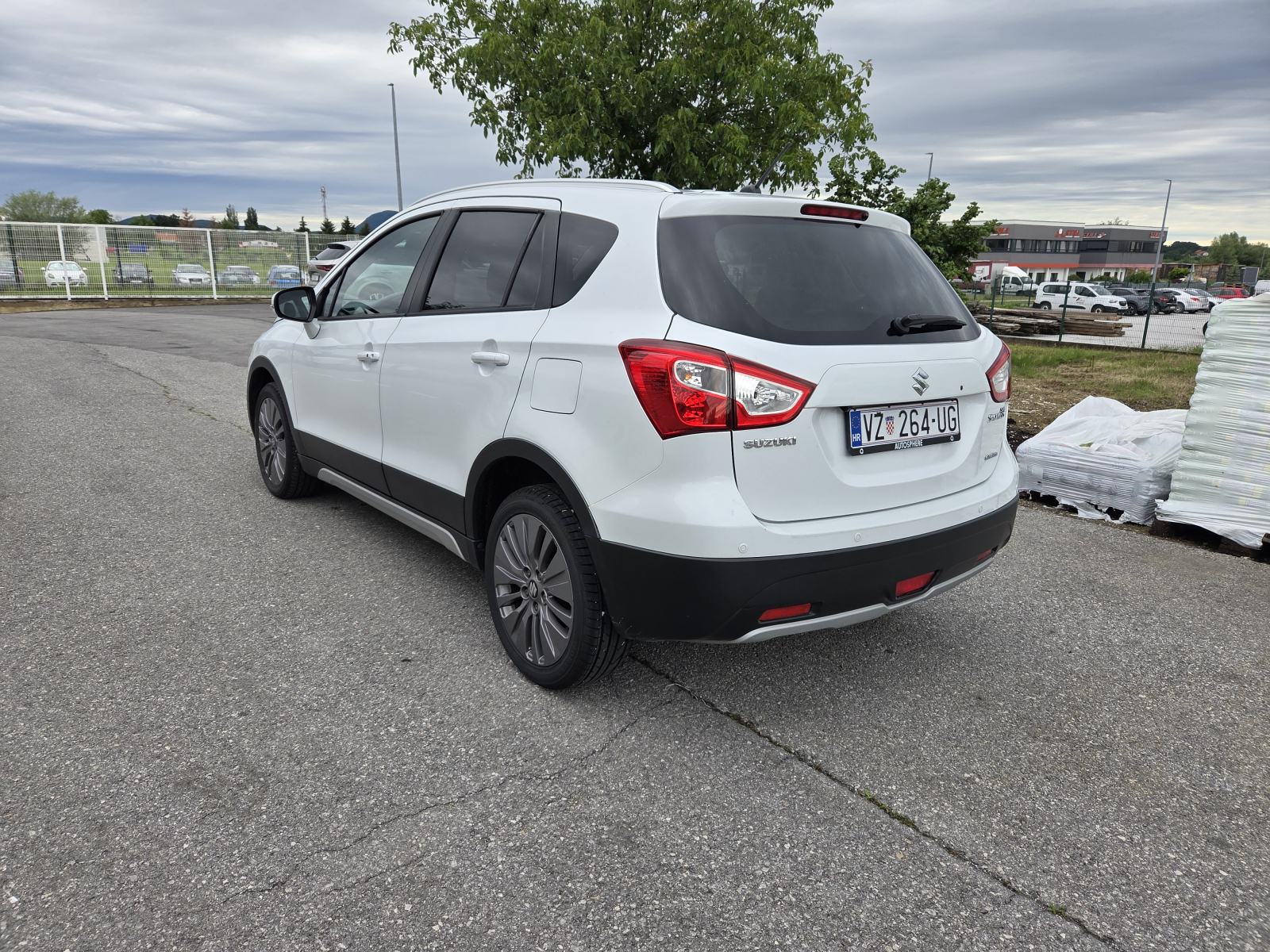 Suzuki SX4 S-CROSS 1,6 DID 4x4 Led,Navi ,Kamera unazad, fotografija 6