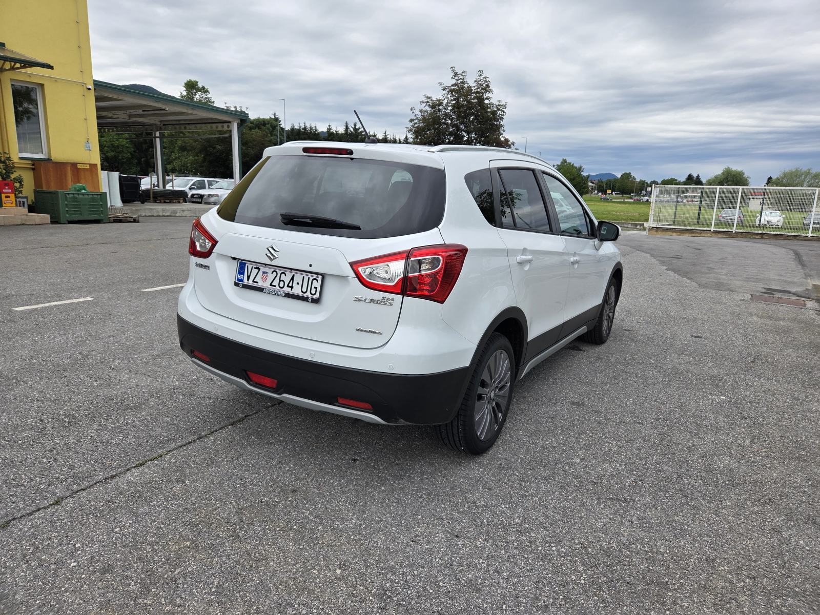 Suzuki SX4 S-CROSS 1,6 DID 4x4 Led,Navi ,Kamera unazad, fotografija 5