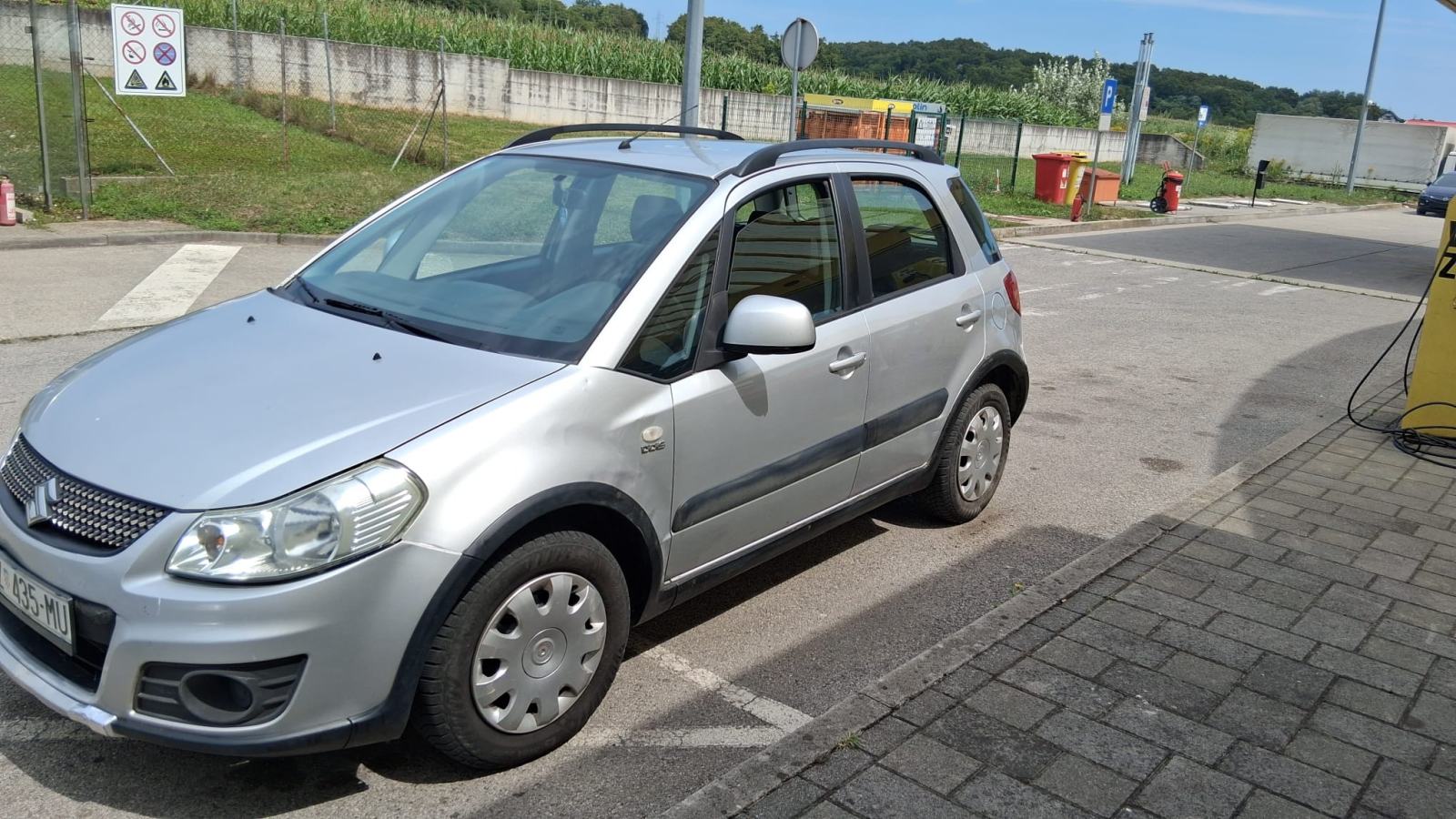Suzuki SX4 2,0diesel--atest.kuka,klima,2 ključ..2011g..1750eur, pogled izvana - slika 5