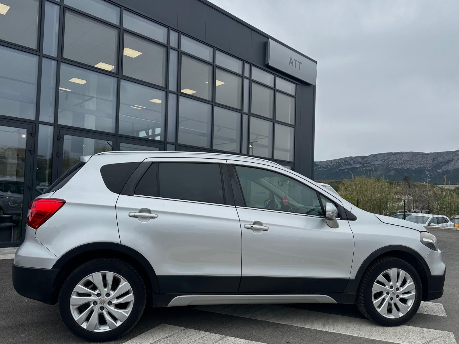 Suzuki SX4 S-Cross 1.0 GL+ (098 940 2570), fotografija 8