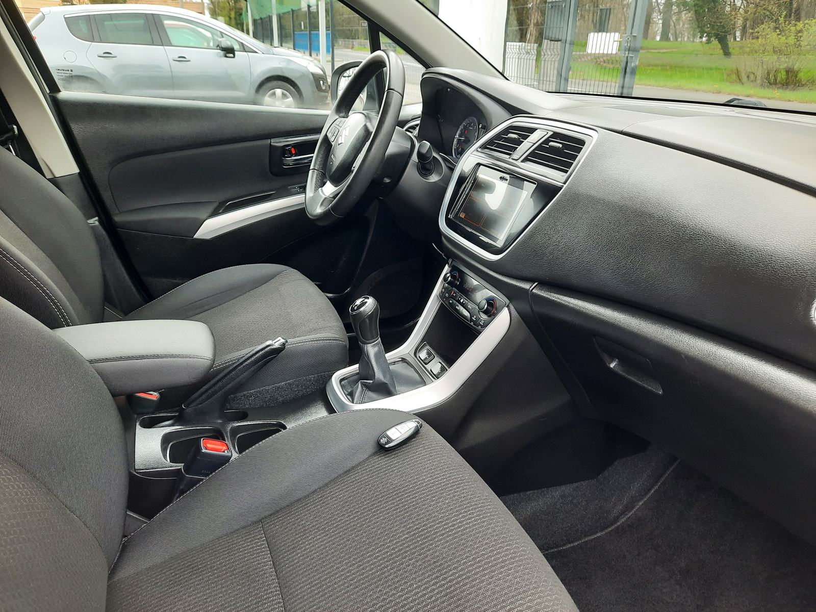 Suzuki SX4 S-Cross1.0-REGA,GARANCIJA,SERVIS,NIJE UVOZ,SERVISNA,ODLIČAN, fotografija 11