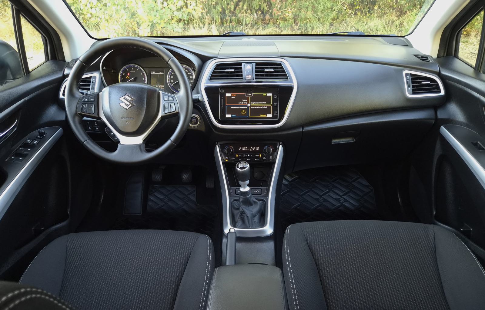 Suzuki SX4 S-Cross 1,4 **107 000 KM **NIJE UVOZ **FUUL OPREMA**ODLIČAN, fotografija 16