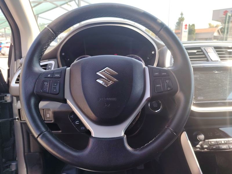 Suzuki SX4 S-Cross 1,4 4WD PREMIUM (GL+), fotografija 14