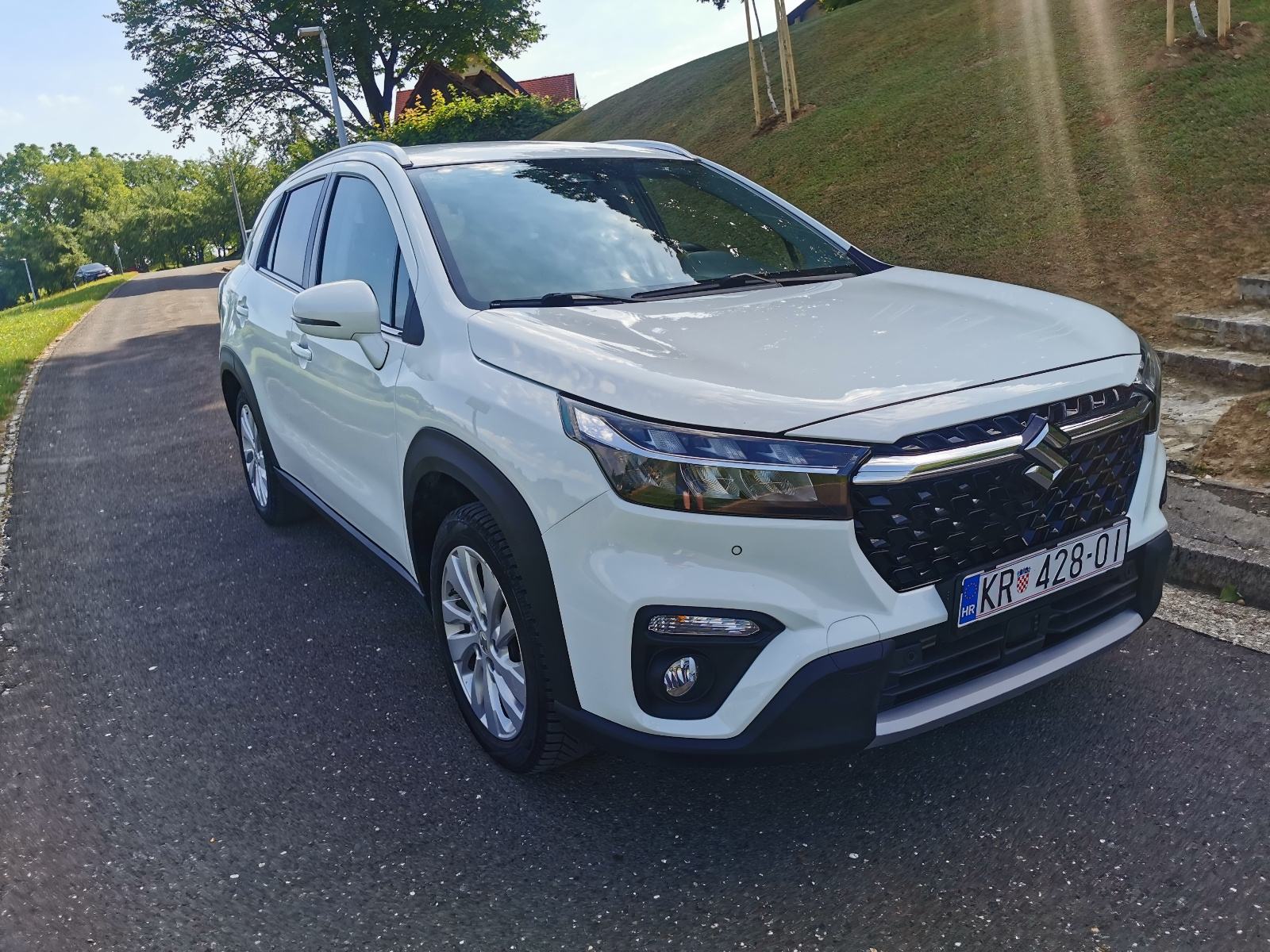 Suzuki SX4 S-Cross 1,4 automatik 4x4 *71600 km*, fotografija 4