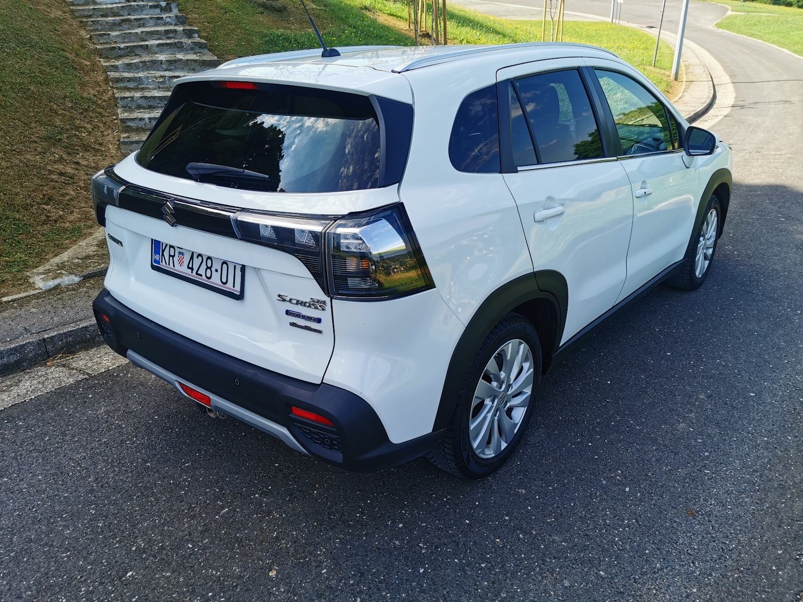 Suzuki SX4 S-Cross 1,4 automatik 4x4 *71600 km*, fotografija 7