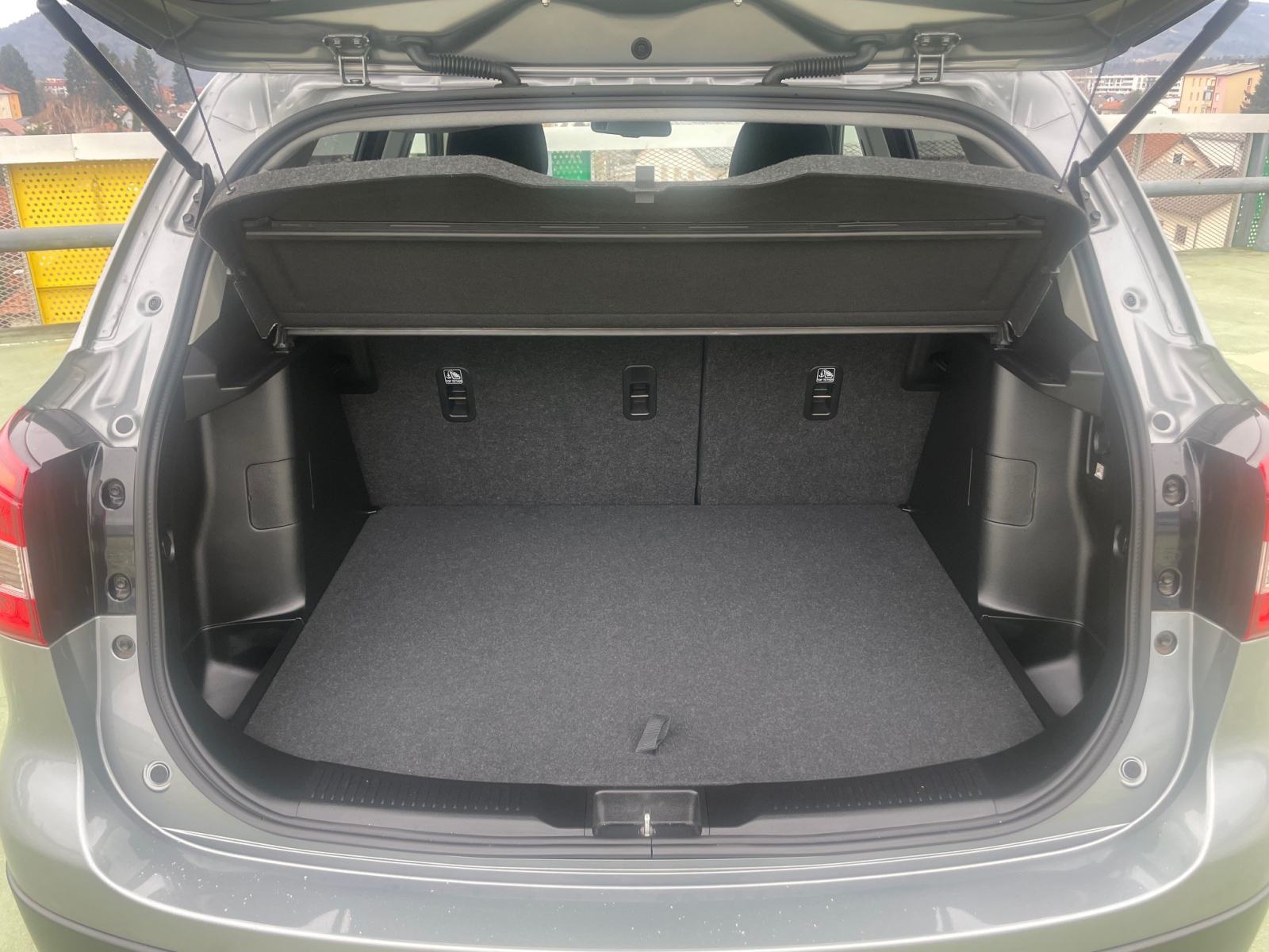 Suzuki SX4 S-Cross 1,4, fotografija 8