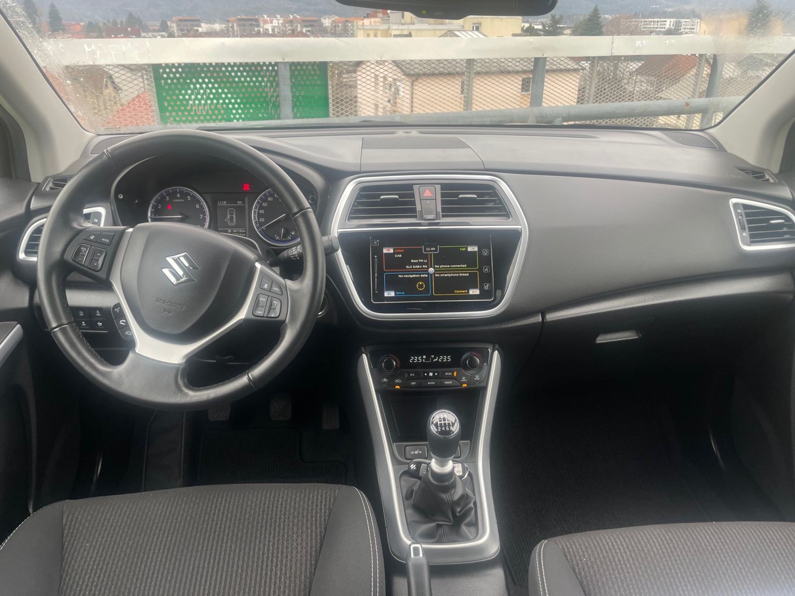 Suzuki SX4 S-Cross 1,4, fotografija 15