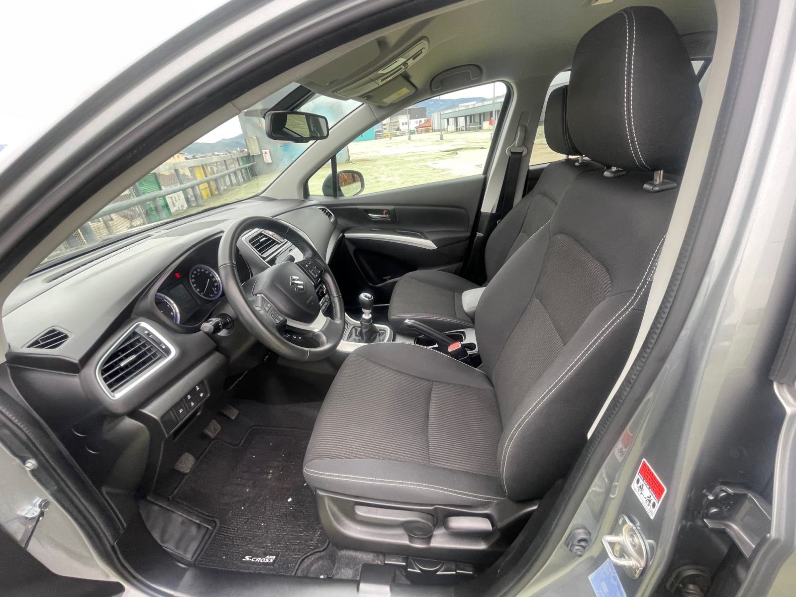 Suzuki SX4 S-Cross 1,4, fotografija 19