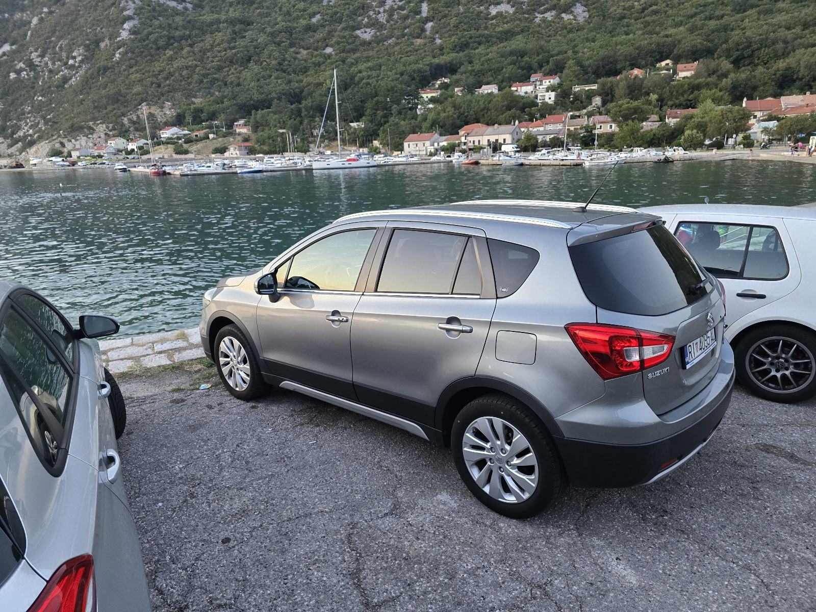 Suzuki SX4 S-Cross 1,4, fotografija 5