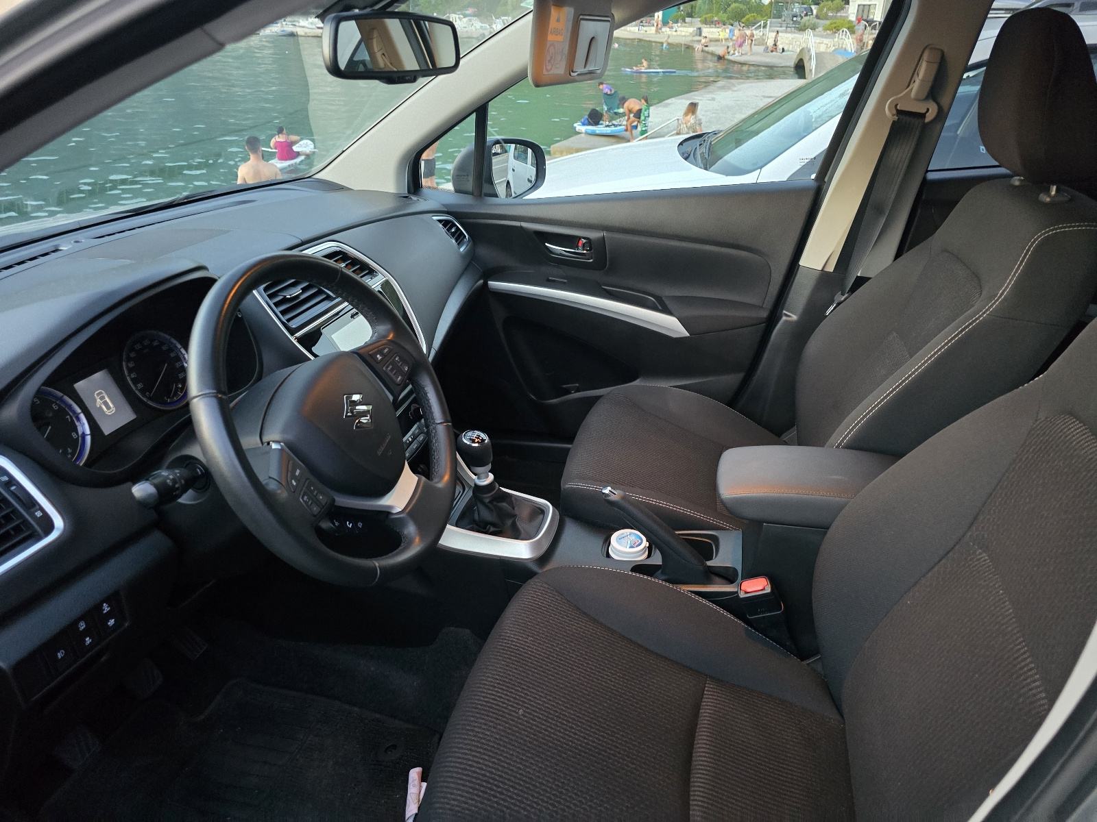 Suzuki SX4 S-Cross 1,4, fotografija 8