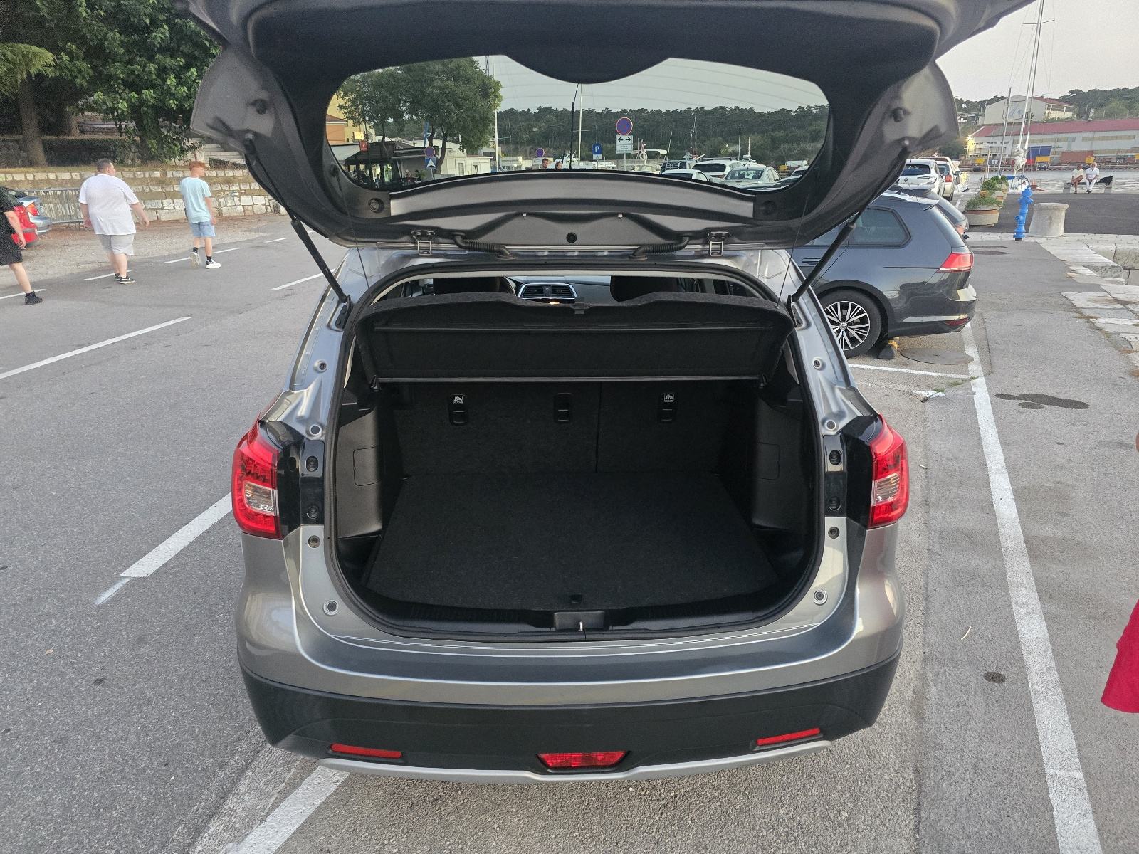 Suzuki SX4 S-Cross 1,4, fotografija 11