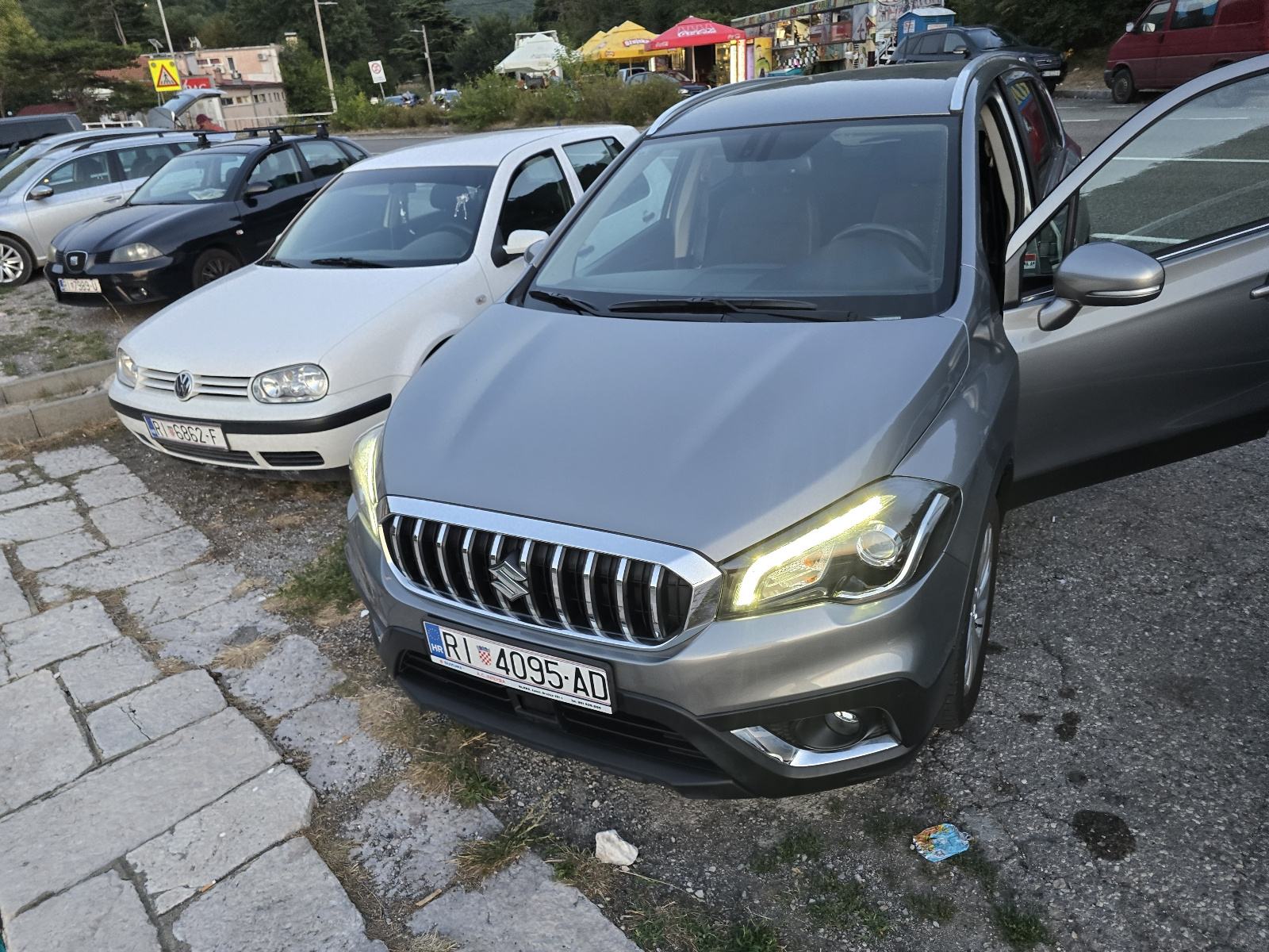 Suzuki SX4 S-Cross 1,4, fotografija 17
