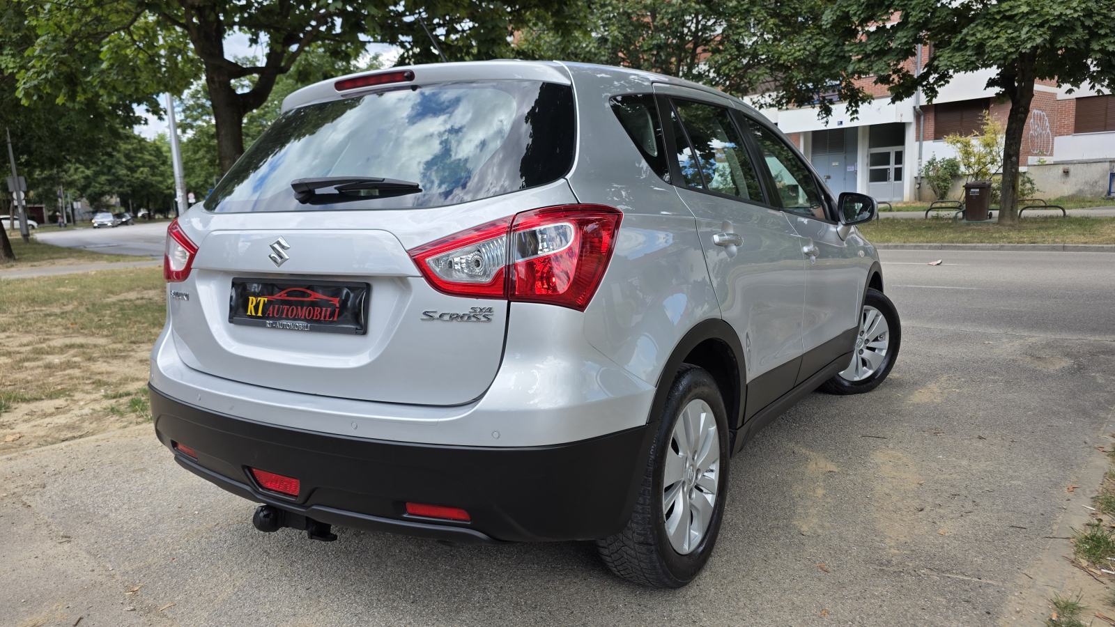 Suzuki SX4 S-Cross 1,6 DDiS, 1vl, servisna, klima, alu, tempo, ODLIČAN, fotografija 7